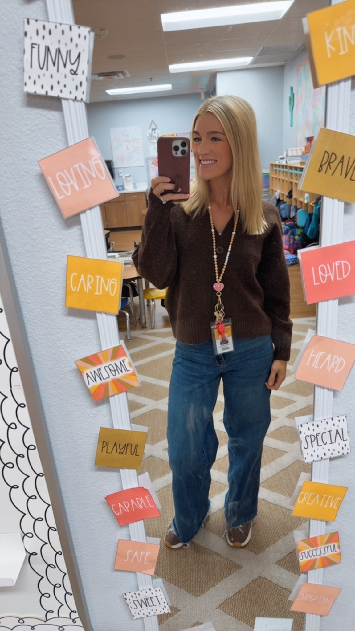 The cutest fall sweater! Size small 

#LTKSeasonal #LTKootd