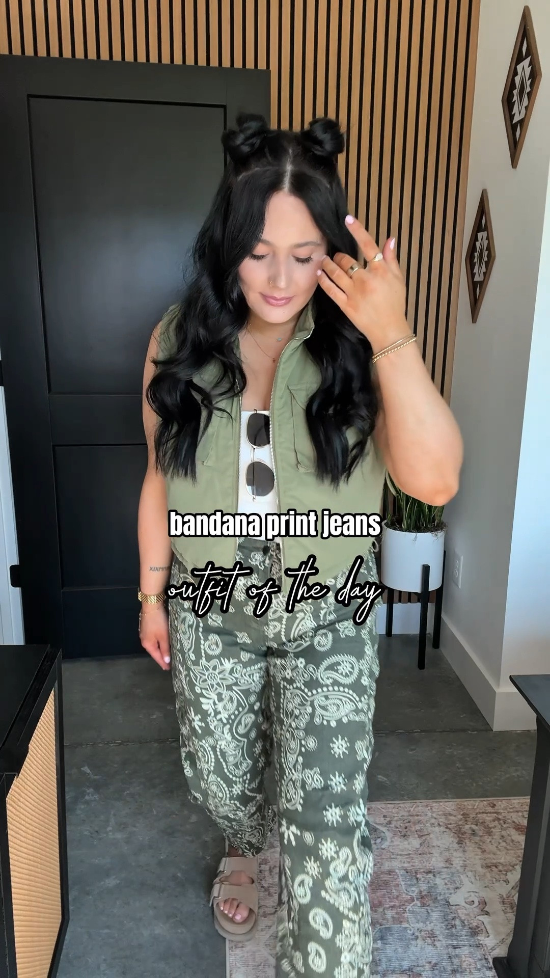 Casual OOTD 🤍

Tank Top - small
Vest - small (also linking an alternative option since mine is almost sold out!)
Bandana Print Jeans - small (they have great stretch!)

#LTKootd