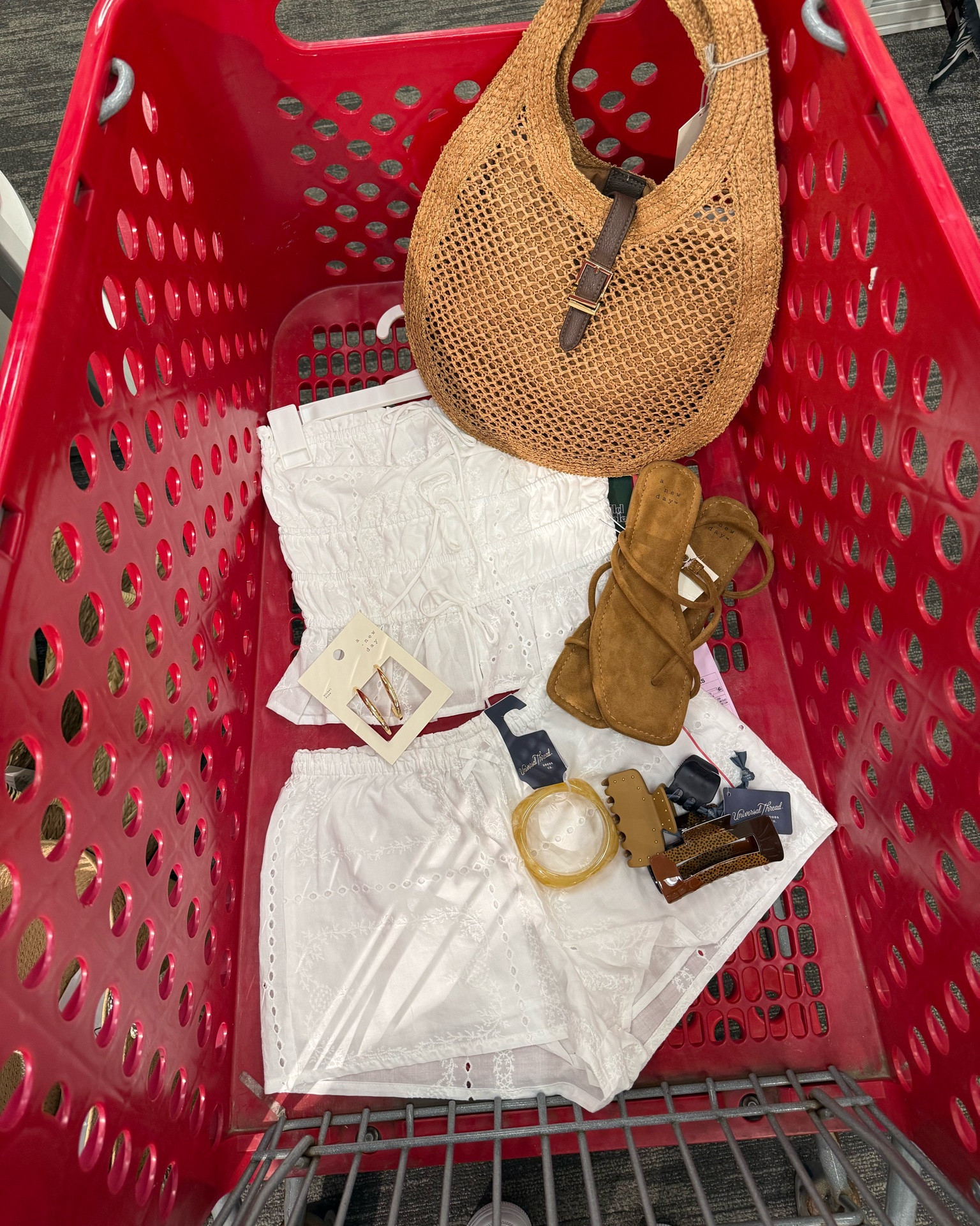 Hello spring!

#LTKootd #LTKmomlife #LTKdayinmylife