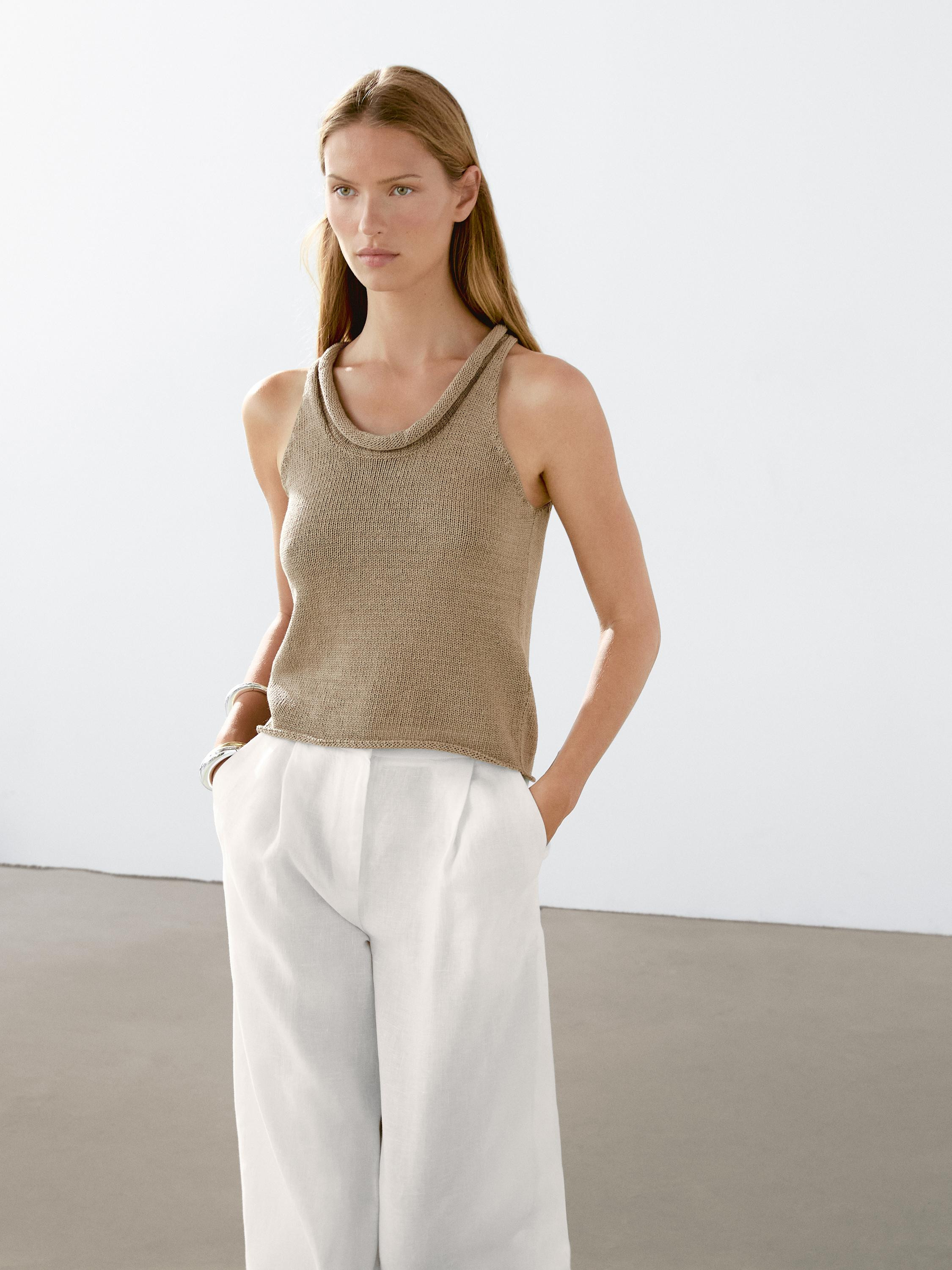Crop top with neck detail | Massimo Dutti UK