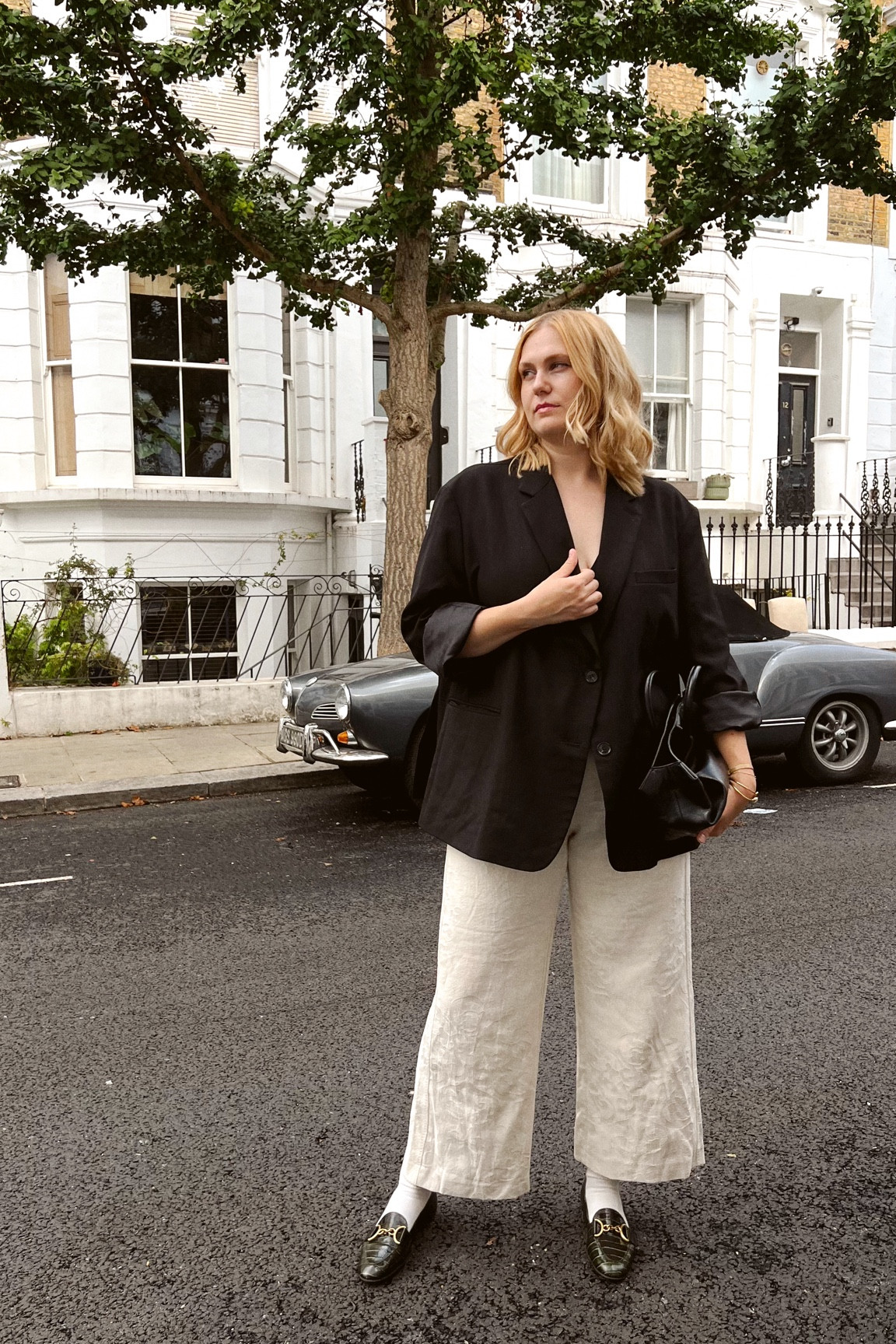 Transition weather, transitional outfit, fall fashion, fall style, autumn style, oversized blazer, oversized, classic style, classic, chic style, loafers, 

#LTKmidsize #LTKworkwear #LTKautumn