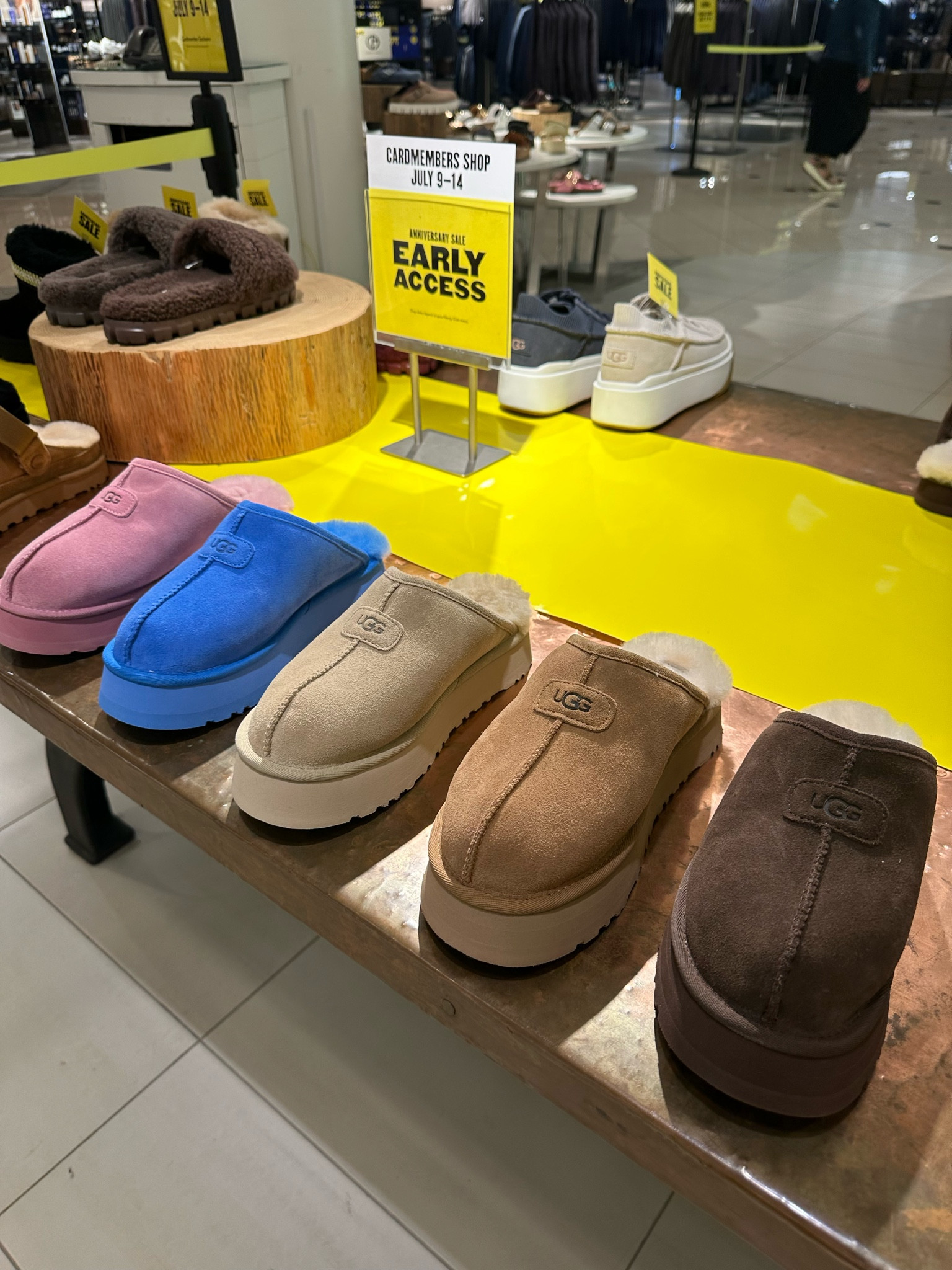 UGG slippers on sale

Nordstrom sale - summer sale - ugg slippers

#LTKxNSale #LTKShoeCrush #LTKSeasonal