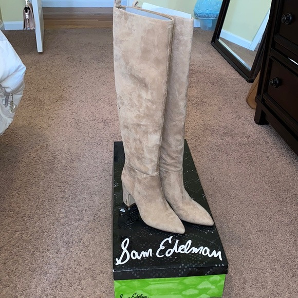 Sam Edelman Hutton Oatmeal Suede boots. Women’s size 6. New in box. | Poshmark