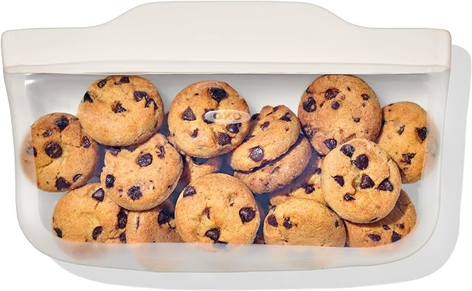 OXO Good Grips Silicone Reusable Bag – Snack Bag (12 oz) - Oat | Amazon (US)