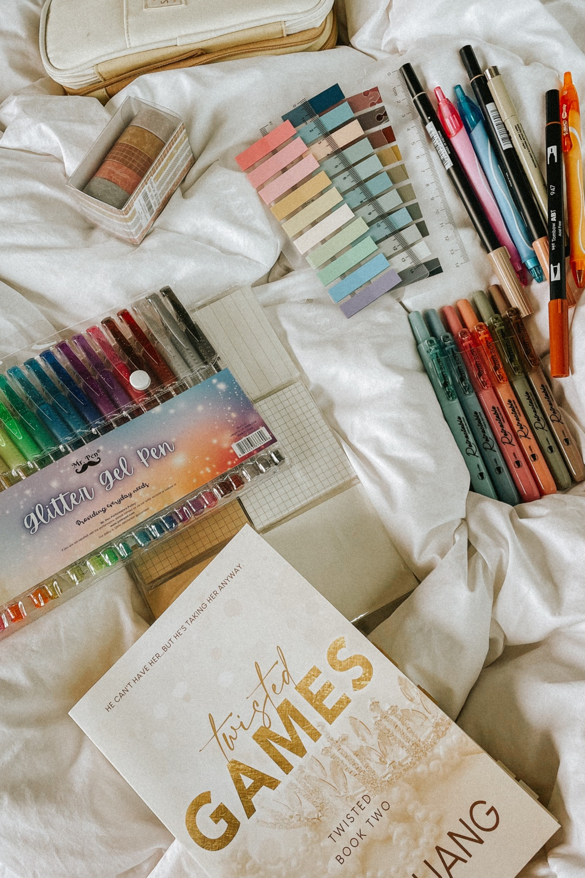 My essentials for annotating books!

For the Tombow Brushes, I like to use:
772 Blush, 912 Pale Cherry, 947 Burnt Sienna, and 992 Sand 

#LTKunder50 #LTKFind