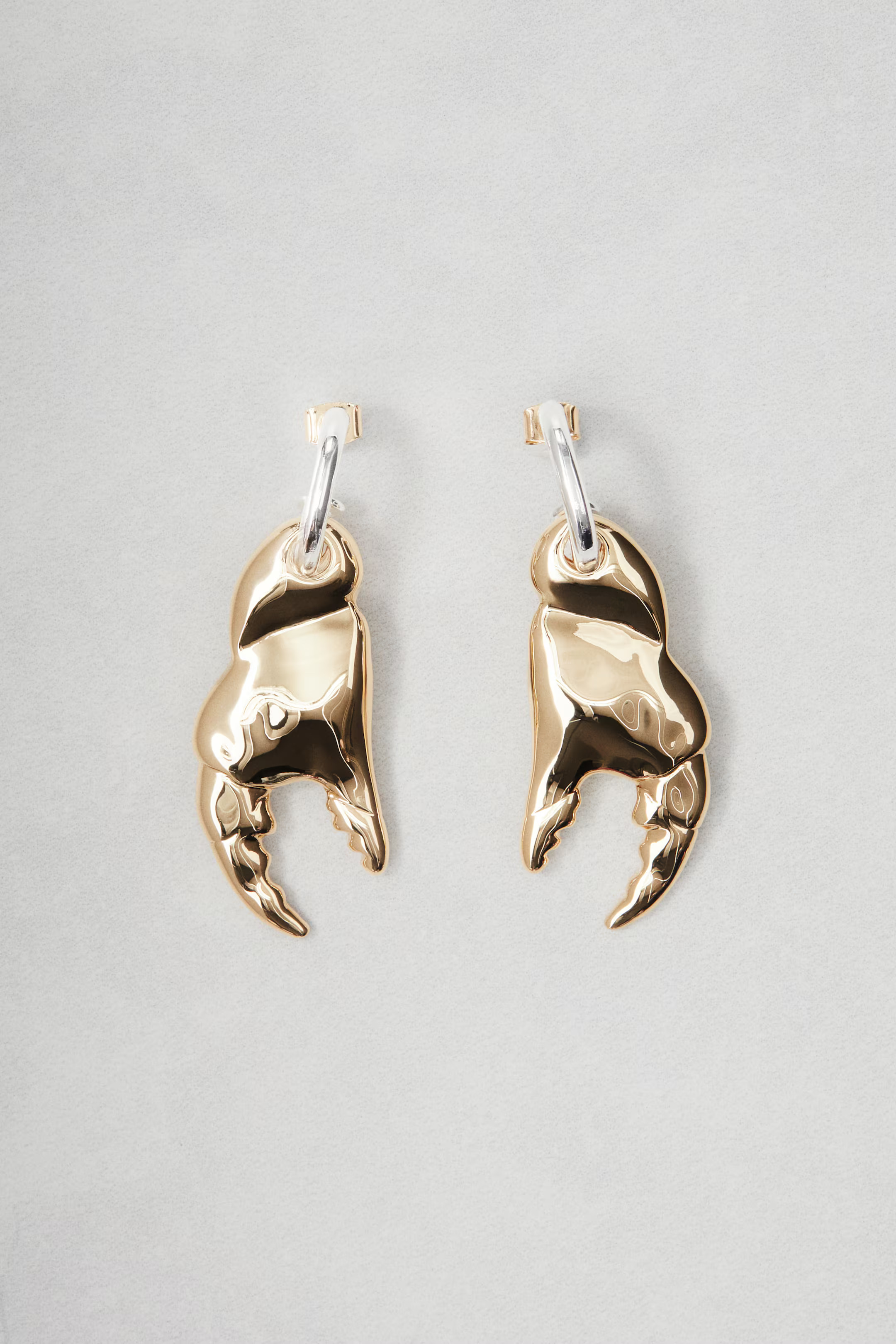 Claw-Pendant Earrings | H&M (US, CA, MX)