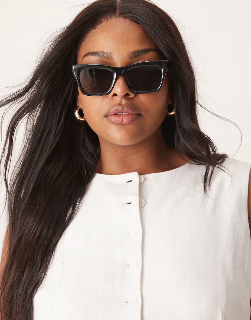 ASOS DESIGN bevelled cat eye sunglasses in shiny black | ASOS (Global)