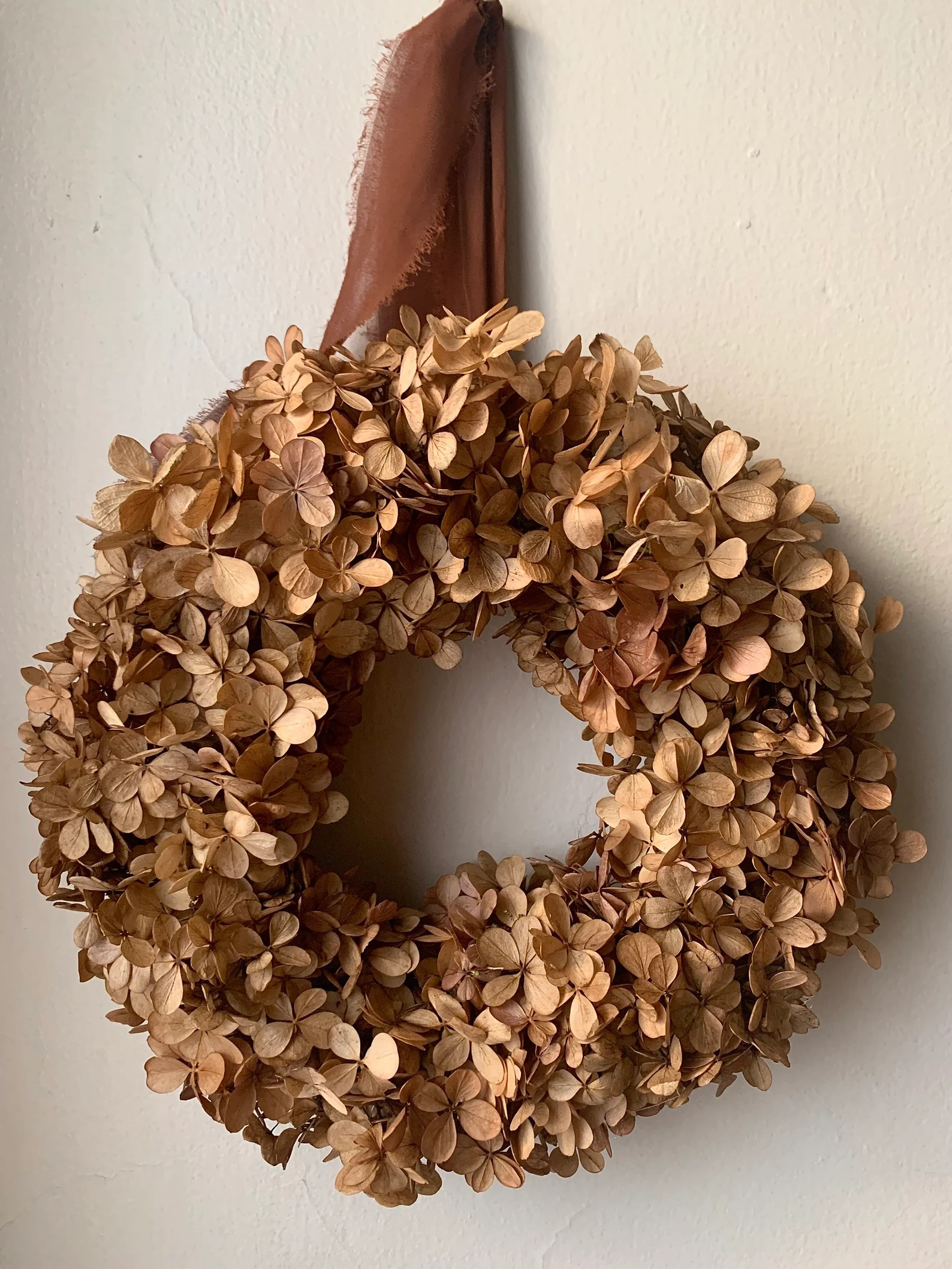 Antique Brown Hydrangea Wreath. Rustic Dried Flower Wreath. Farmhouse Décor. Primitive Autumn De... | Etsy (US)