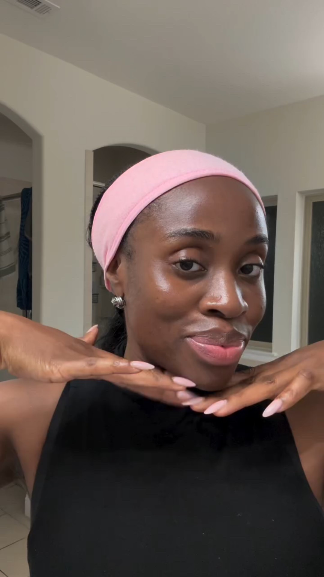 Sometimes I keep it simple. 

Skin health is knowing when to pause and do less... 

Cleanse .. Hydrate ... Seal