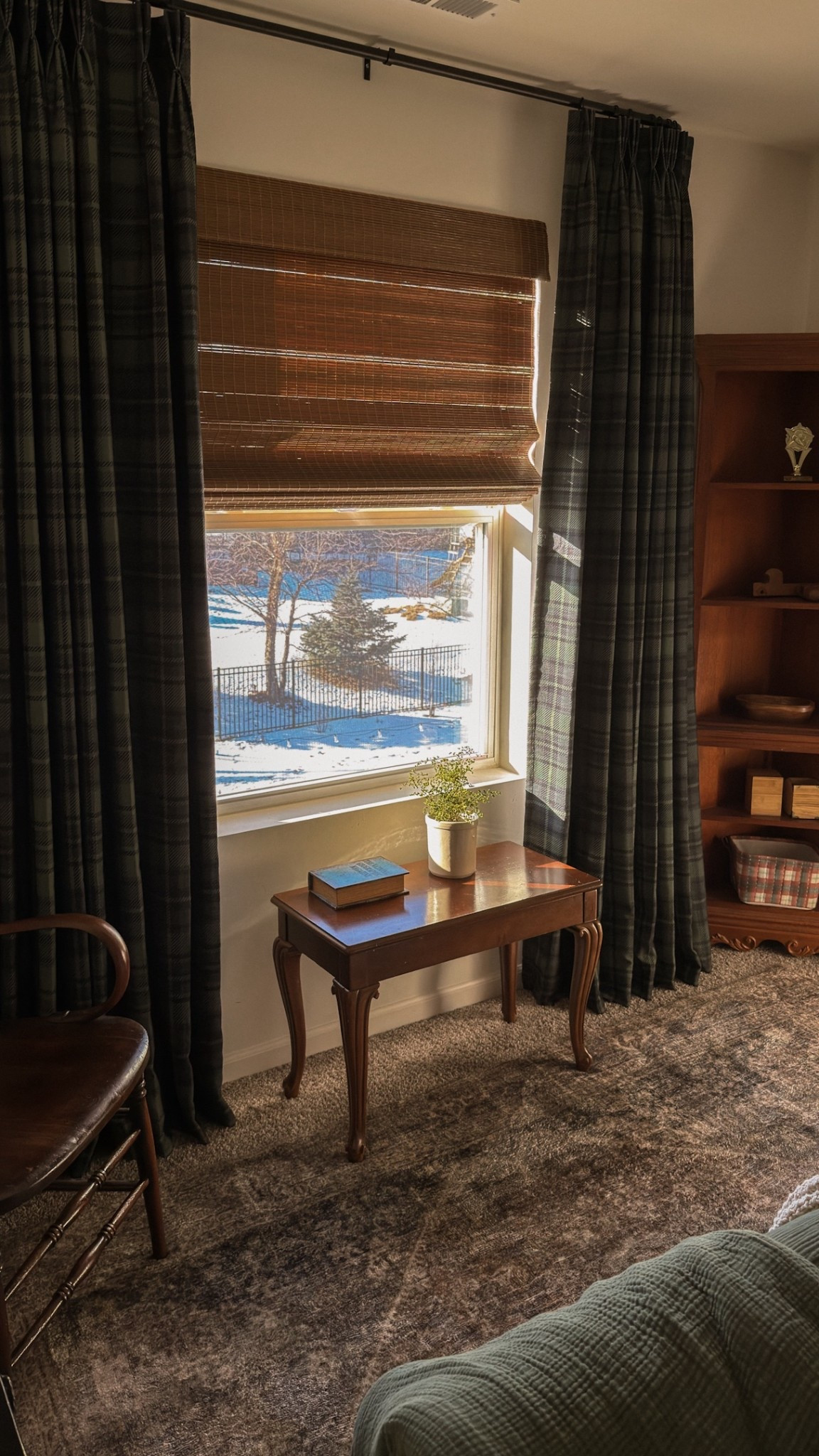 Curtain & Shade Details:
-Style: SL-E3
Color: Evergreen
Triple French Pleat
Blackout Lining
Memory trained

-Sybil Bamboo Roman Shade - Almond
Inside mount
Cordless
Unlined
No edge banding

Use code ASHLEYLYN


#LTKHome