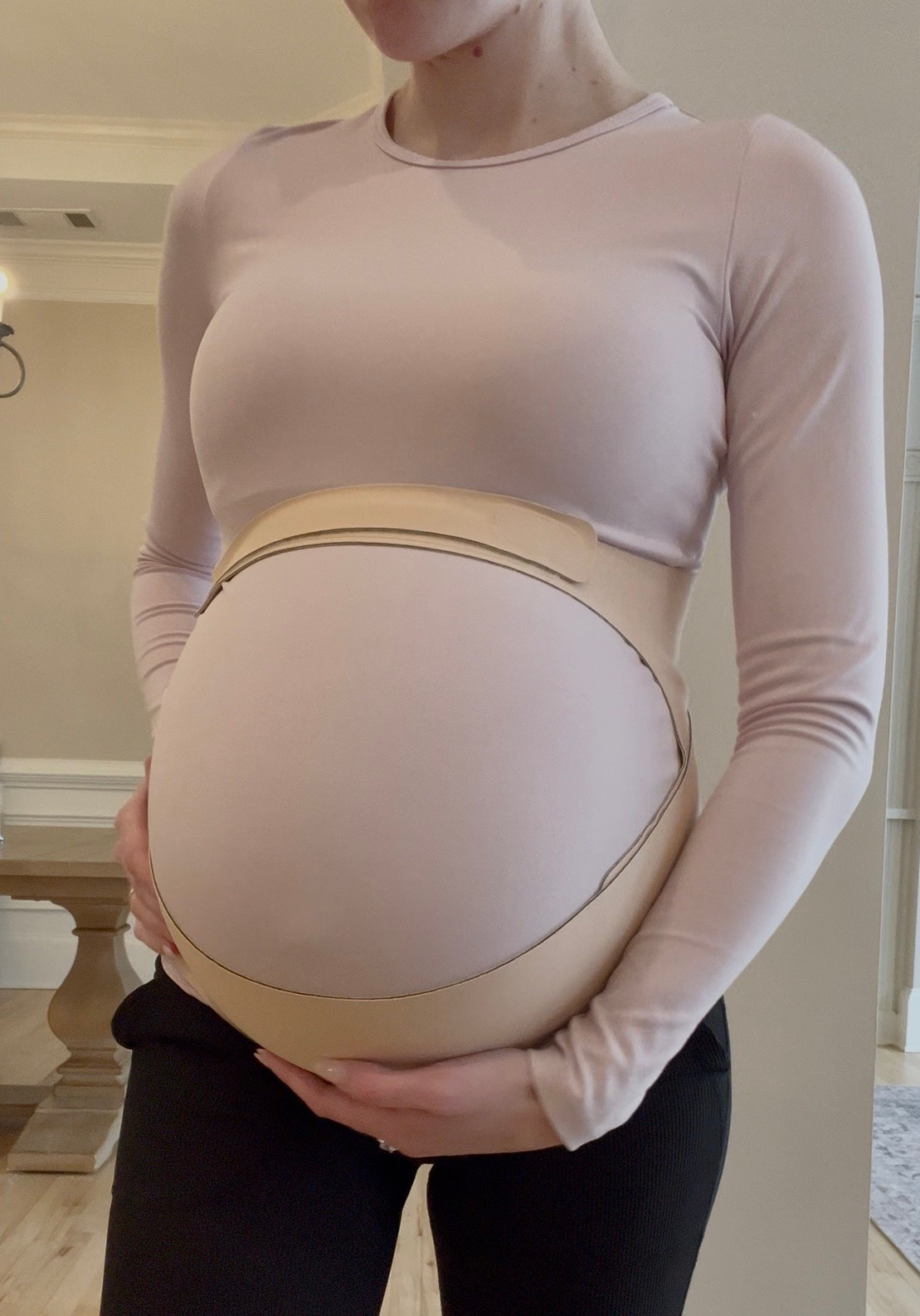 Belly Band | This Momcozy Belly Band for pregnancy is a boost of extra support! If you’re struggling with back pain or sciatic issues, invest in her, she will treat you well👌🏻

#LTKItBag #LTKBump #LTKBaby