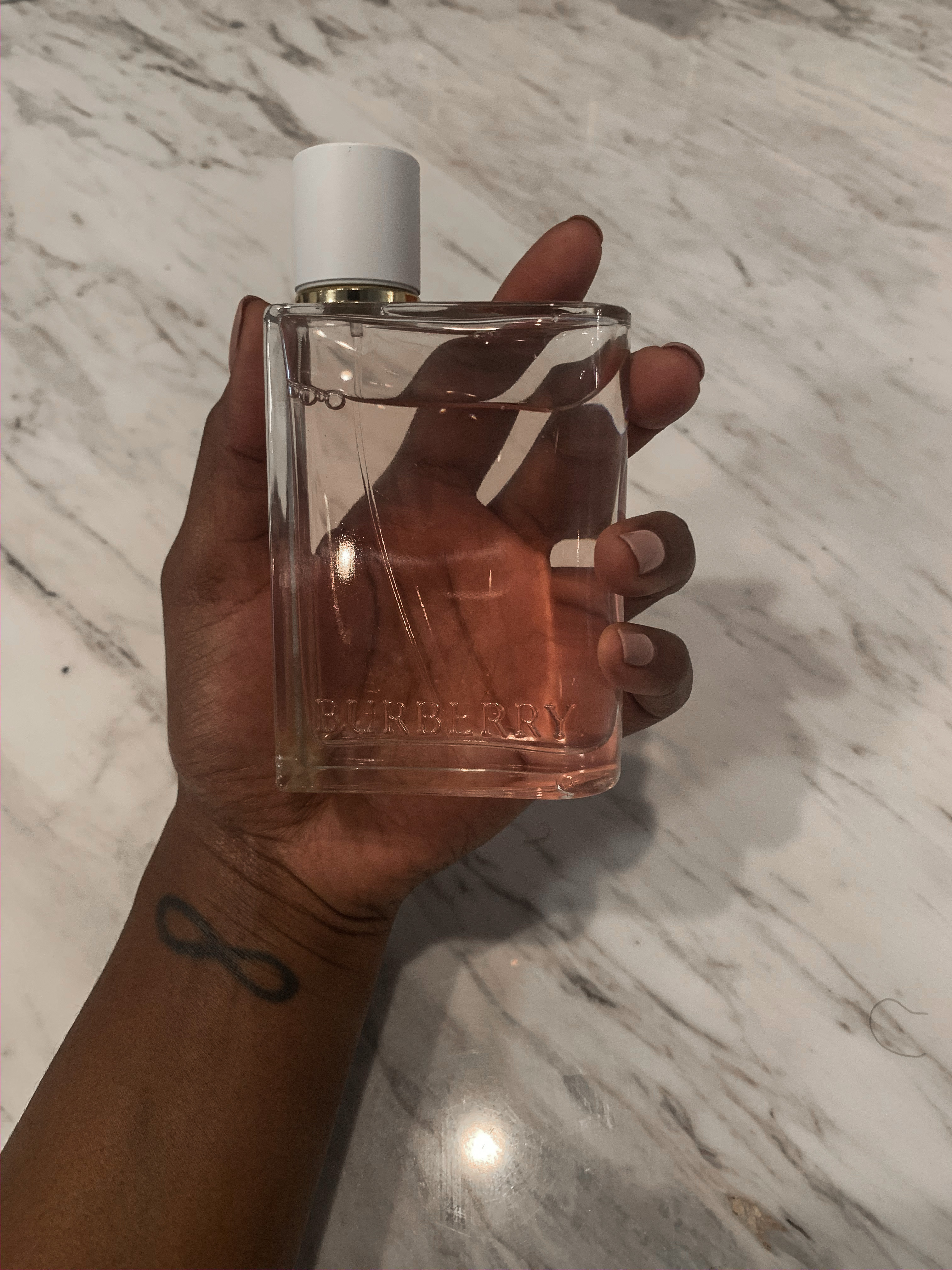 Scent of the day:
Key Notes: Blackcurrant, Jasmine Accord, White Woods, Musk, Dry Amber

 

 #LTKFindsUnder100 #LTKBeauty
