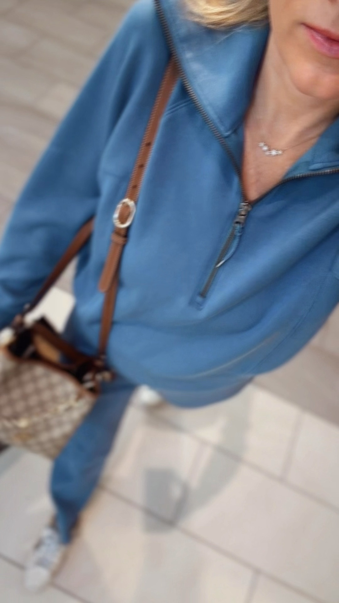 Self care day! Loving this comfortable outfit 💙

#LTKdayinmylife #LTKmomlife #LTKselfcare