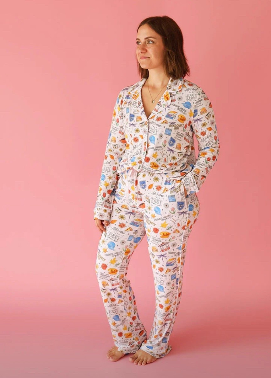 Gilmore girls

#LTKOver40 #LTKSeasonal #LTKFindsUnder100