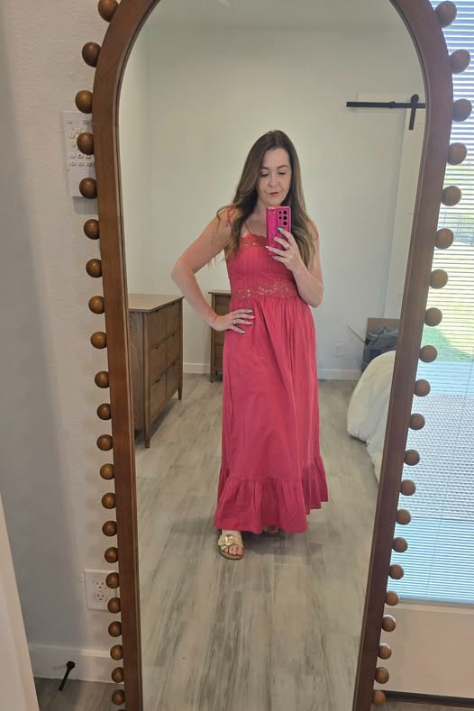 RUN don’t walk… this dress 😍
The fit, the color, the EVERYTHING 🙌
You’re gonna want this one—linked on my LTK 👇
#target #targetpartner #ltk #ltkfashion #dealoftheday 

 