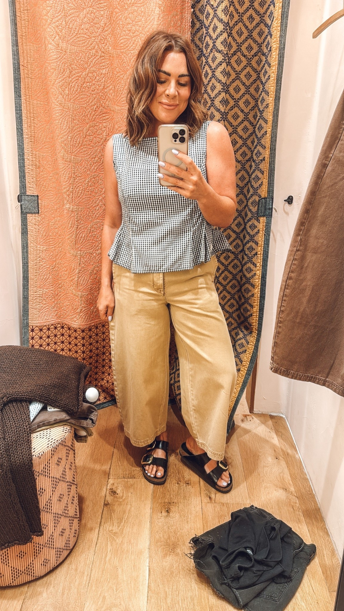 This top is so cute! It’s semi open in the back. 💛 

Trousers run a little big and depending on color. I grabbed the 2 in yellow but went with a 4 in the choc for a more relaxed fit    

#LTKootd #LTKOver40 #LTKPetite