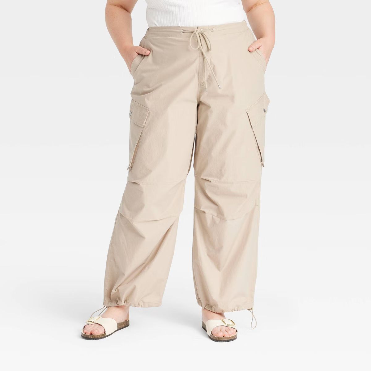 Women's Mid-Rise Straight Leg Cargo Pants - Universal Thread™ Tan | Target