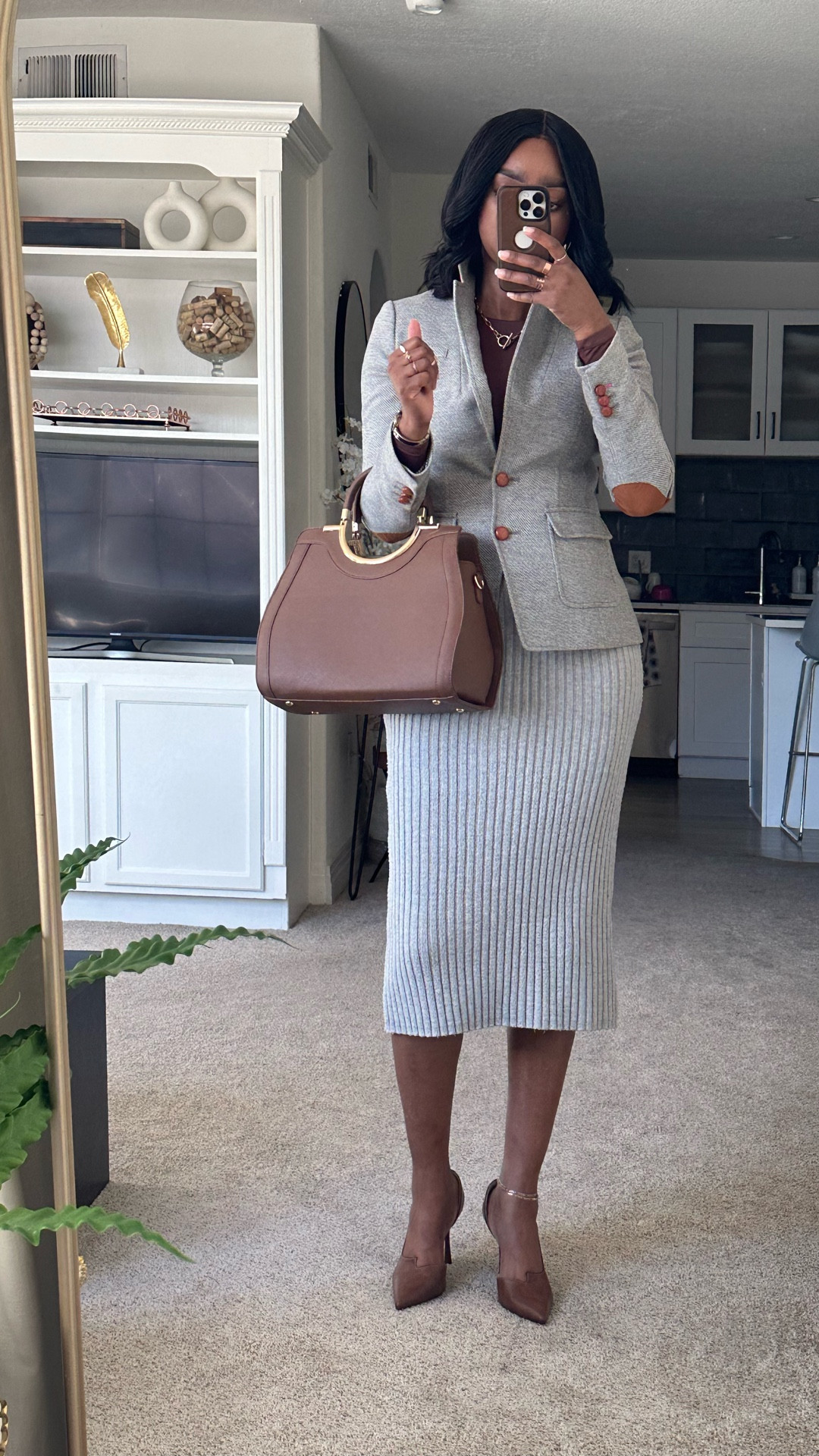 What I wore to my team lunch. I chose grey with touch of brown. 
The look is very polished, chic and def appropriate for the office/meeting. 

#LTKWorkwear #LTKootd #LTKdayinmylife