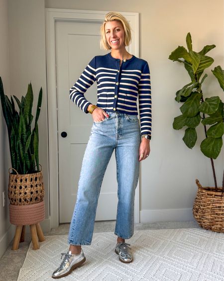 A light wash pair of straight leg jeans are perfect for spring summer! I am 5’10" and wearing a size 6 in these 100% cotton jeans. If you’re in between sizes, I suggest sizing up, as these run snug!

#LTKVideo #LTKover40 #LTKfindsunder100
