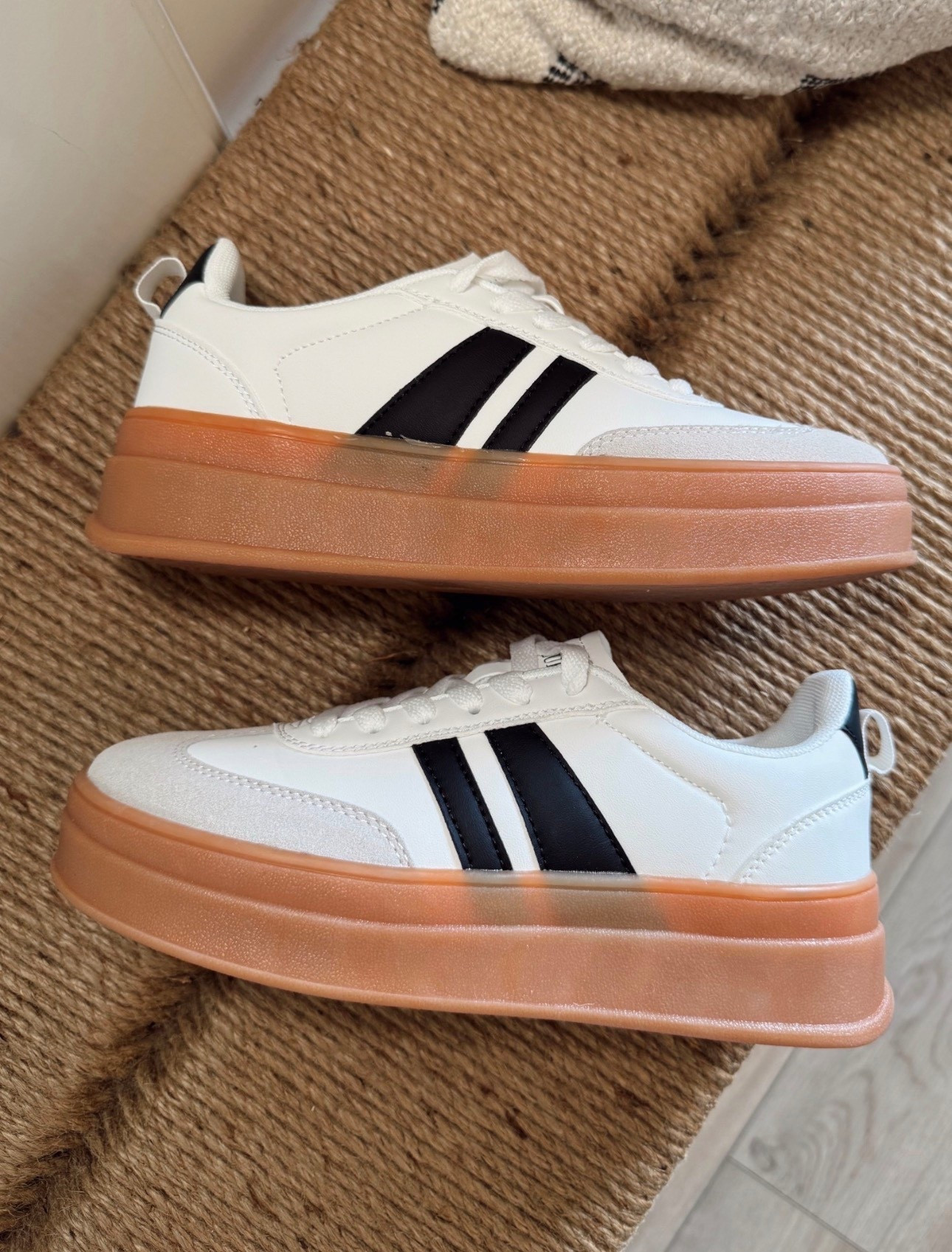 Adidas dupes🖤

Amazon | Sneakers | Tennis Shoes

#LTKActive #LTKFindsUnder50