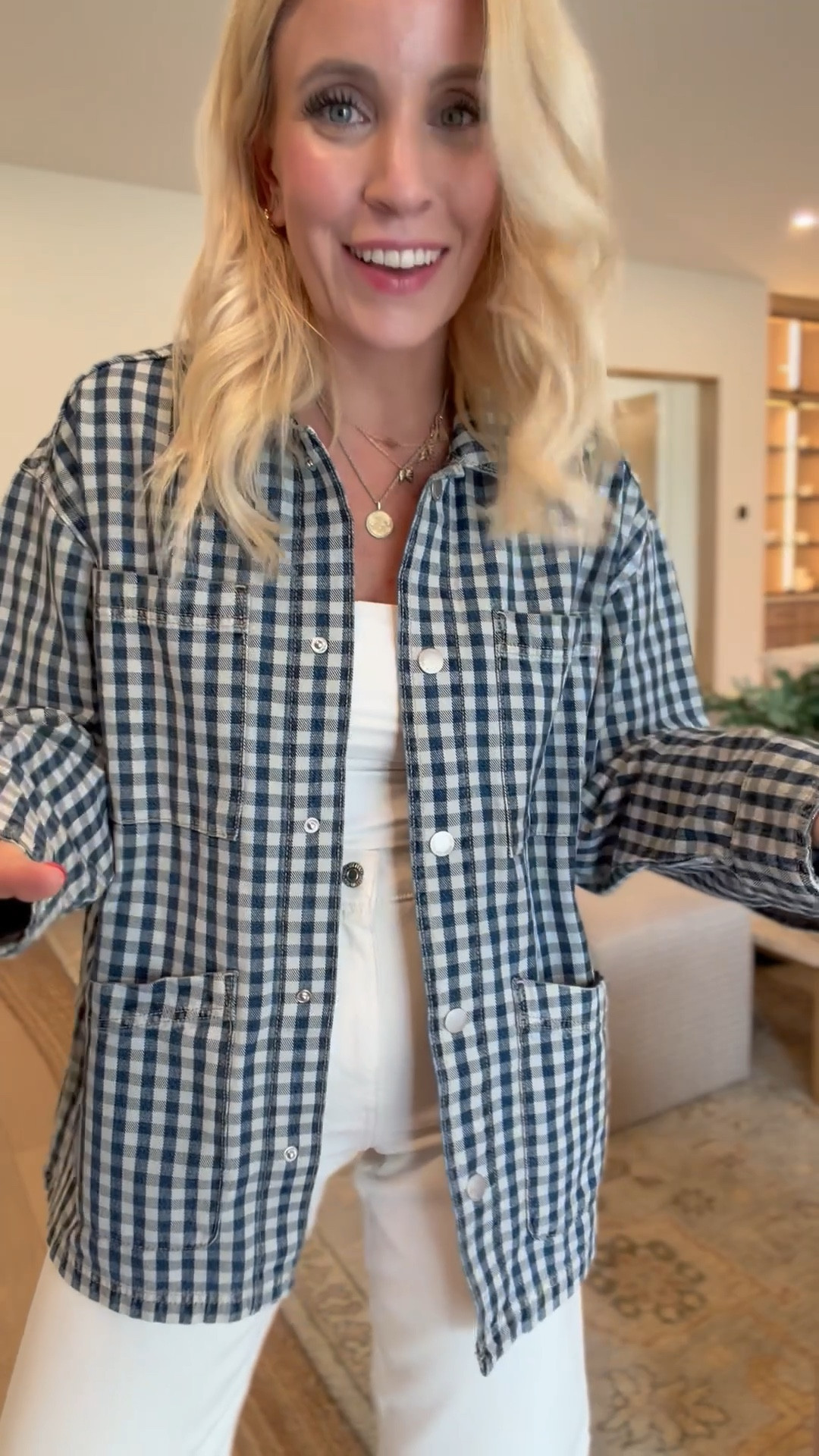 This jacket goes with everything and is a staple everyone needs! This is a size small!

#LTKgrwm #LTKootd #LTKmomlife