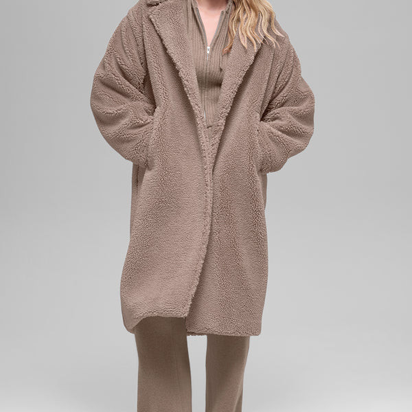 Oversized Sherpa Trench - Chai Latte | Alo Yoga (US)