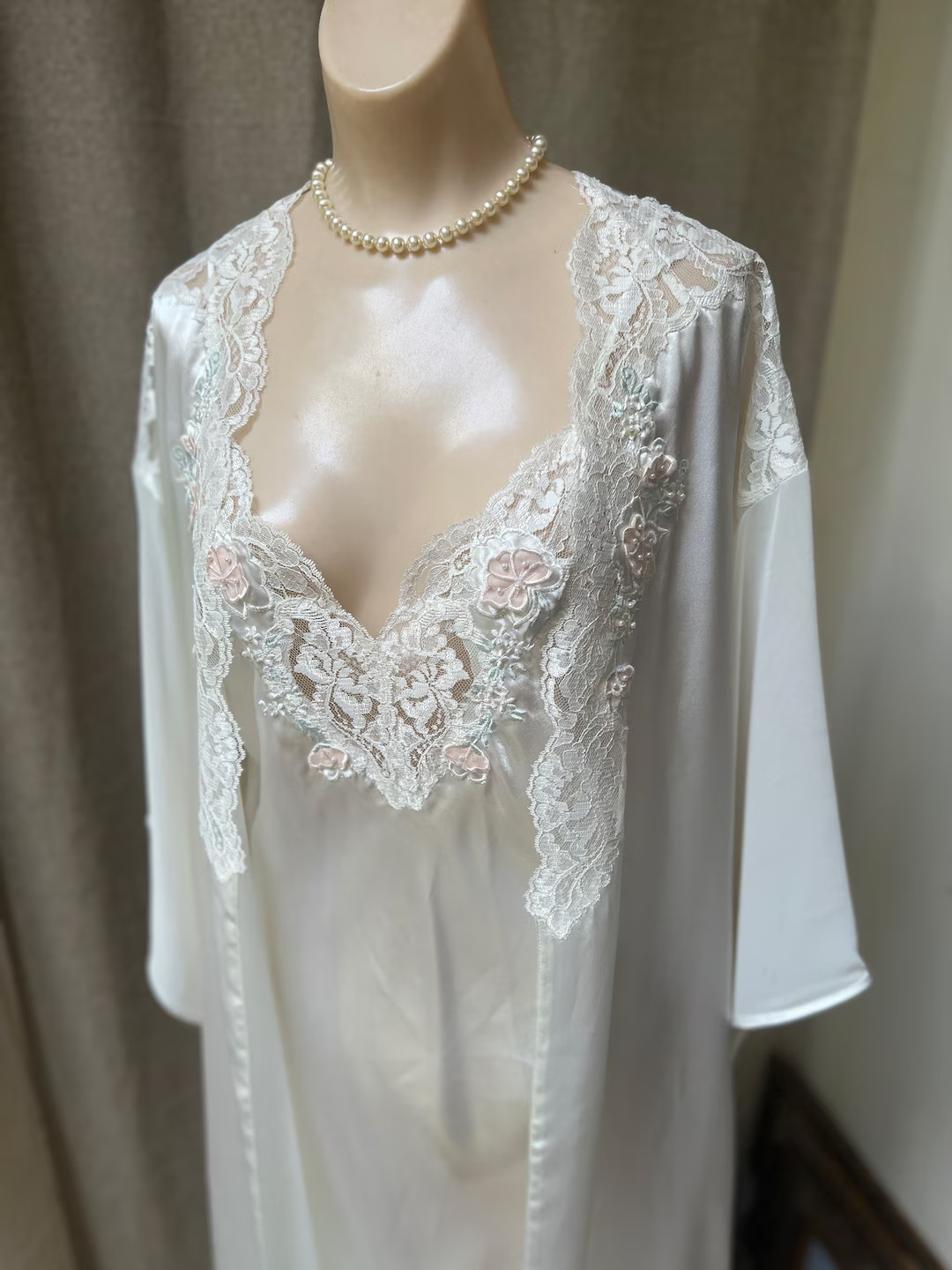 Vintage 90s Val-mode Bride's Night Gown Robe Set, Lavish Lace Pearly White Satiny Peignoir Set S,... | Etsy (US)