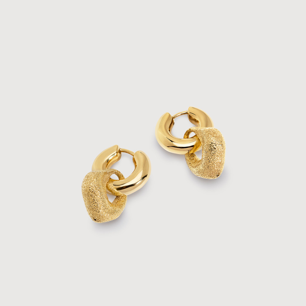 Antica Textured Pendant Huggie Set | Monica Vinader (Global)