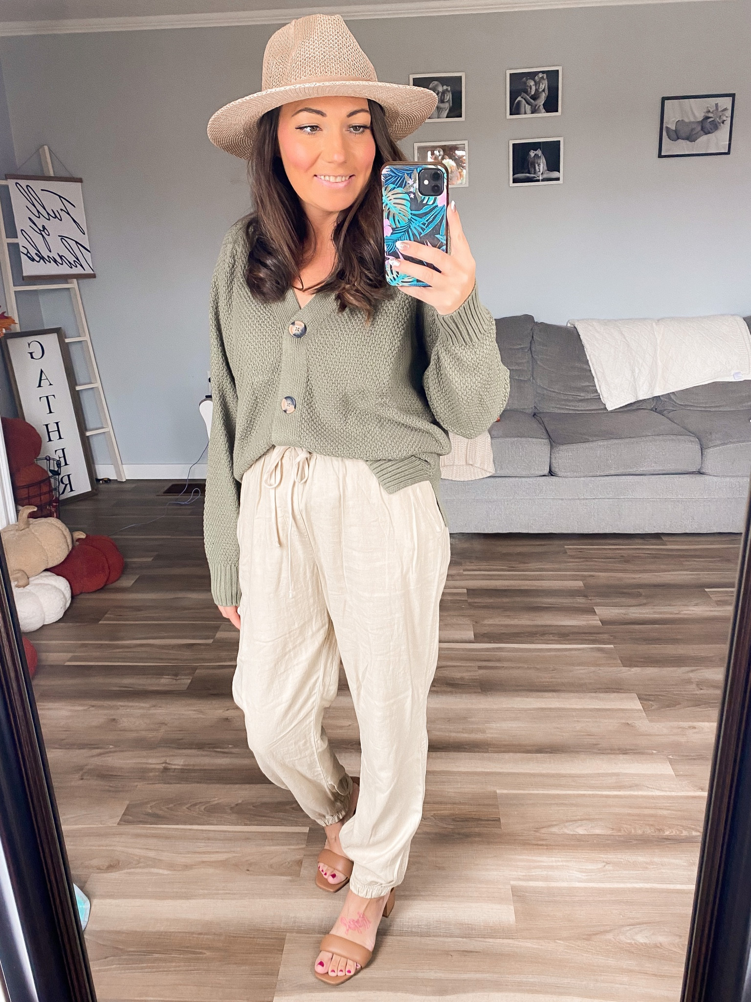 This outfit is so cute for fall. I’m wearing a size medium in everything. 

#LTKstyletip