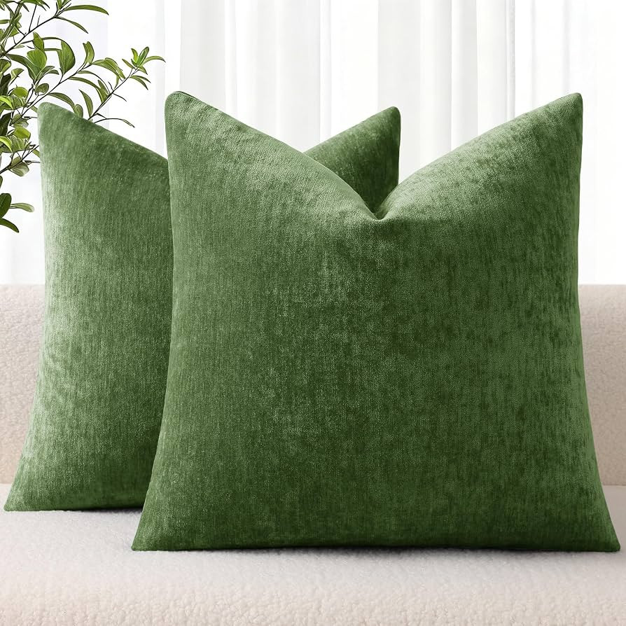 decorUhome Soft Chenille Moss Green Throw Pillow Covers 18X18 Set of 2 | Amazon (US)