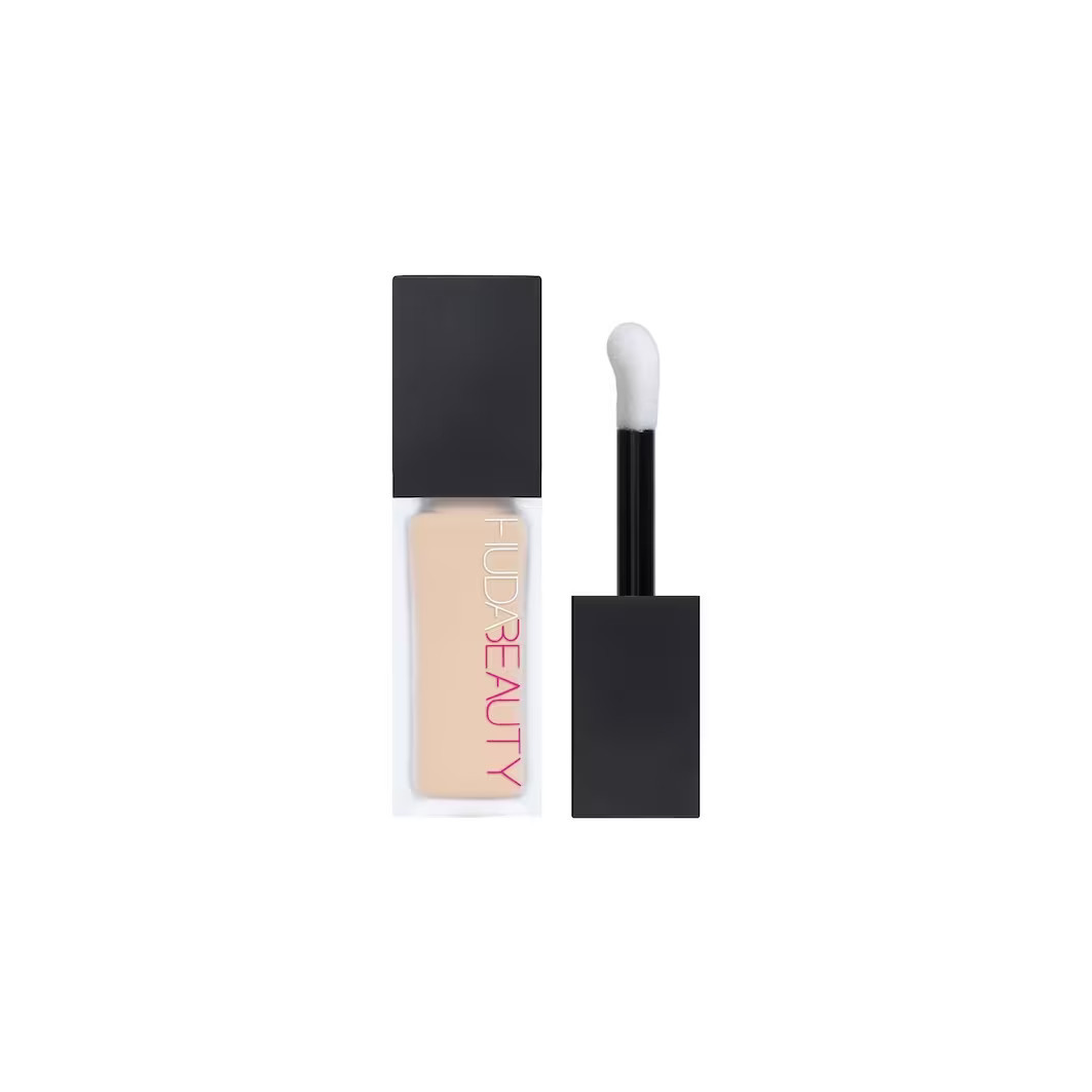 HUDA BEAUTYFaux Filter ConcealerConcealer | Douglas (DE)