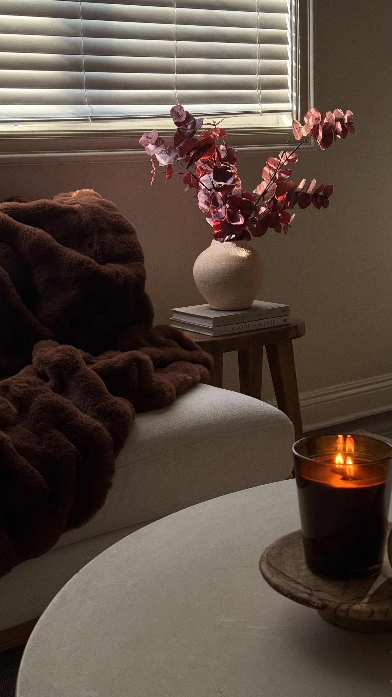 made a few swaps in the living room for fall, loving this big choclate brown fur blanket for all the cozy vibes! 

 

#LTKSeasonal #LTKHome