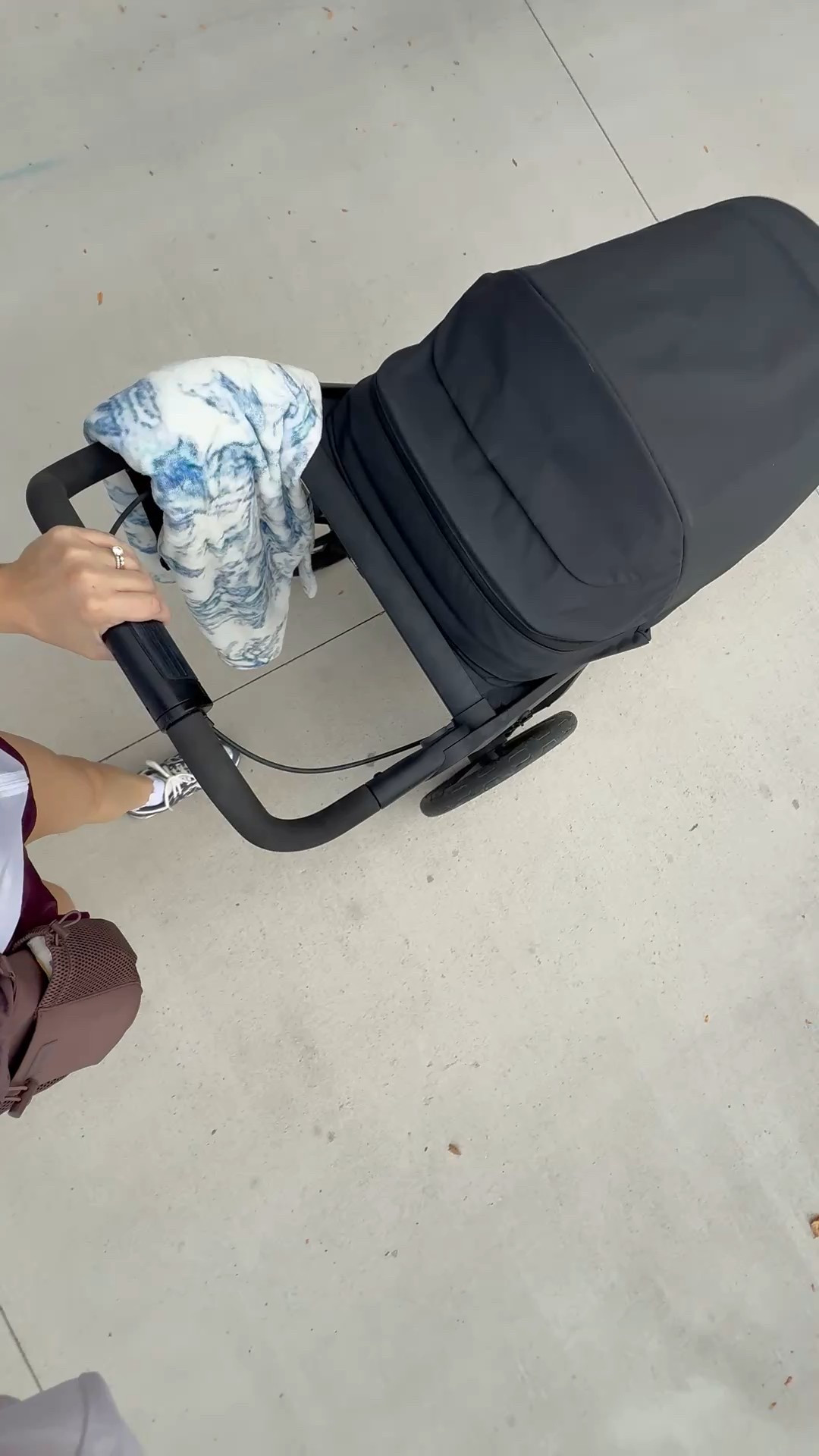 morning walks 🚶🏻‍♀️

#LTKActive #LTKFamily #LTKBaby