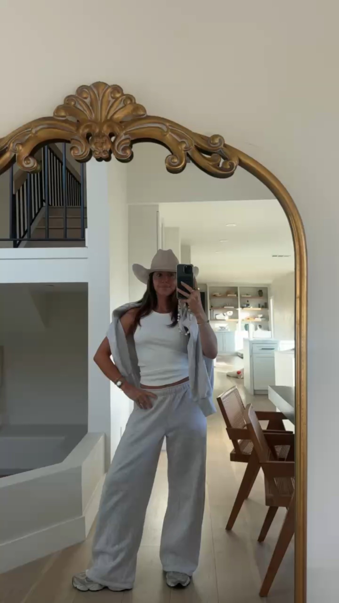 Airport fit for Montana! Tank is Vehla but linking similar 

#LTKSeasonal #LTKTravel #LTKStyleTip