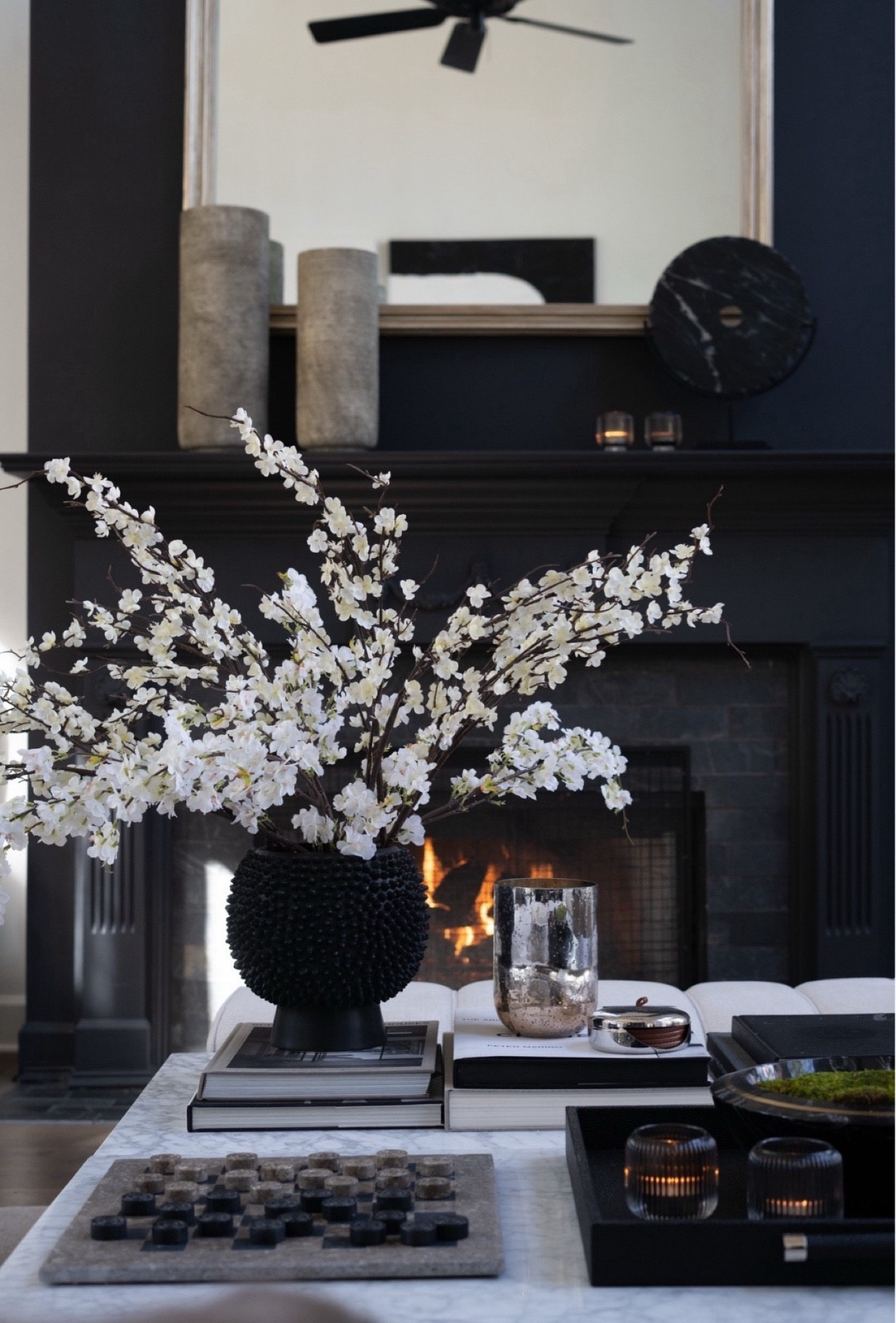 The most beautiful moments require small changes … like adding faux florals! 