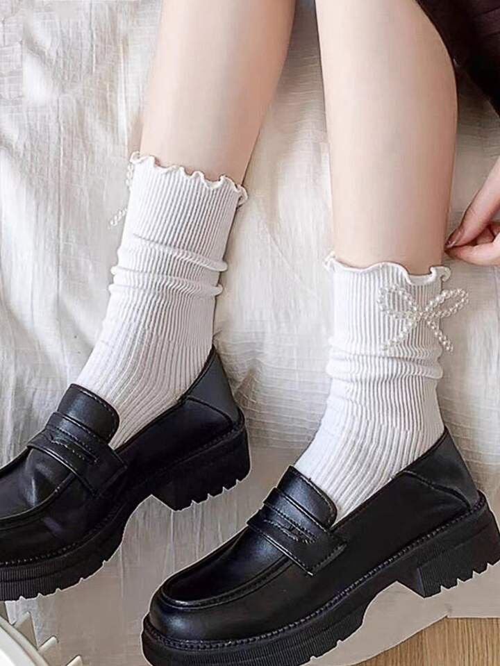 2pairs/Set Women's Pearl Decor Butterfly & Lace Pattern Mid-Calf Socks (Random Mix) | SHEIN