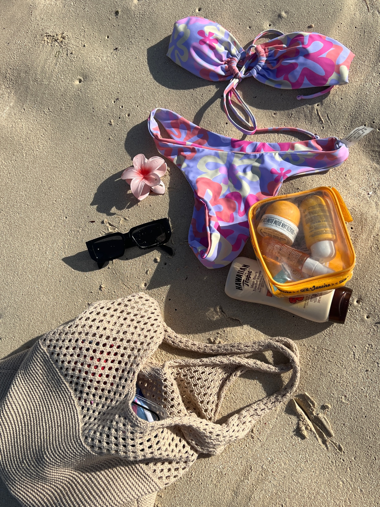 beach essentials 🫶🏼🌴