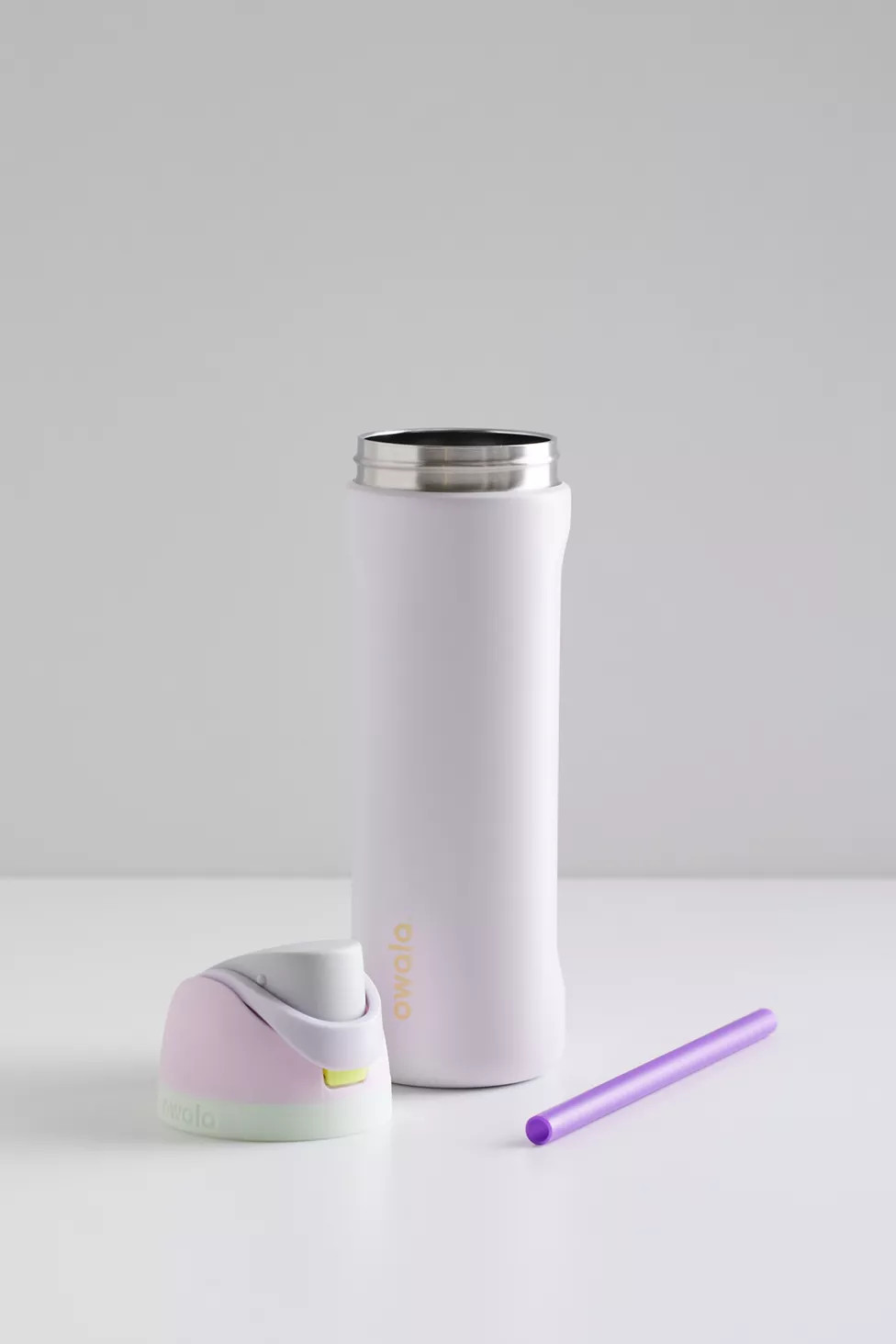 Owala FreeSip 24 oz Water Bottle | Urban Outfitters (US and RoW)