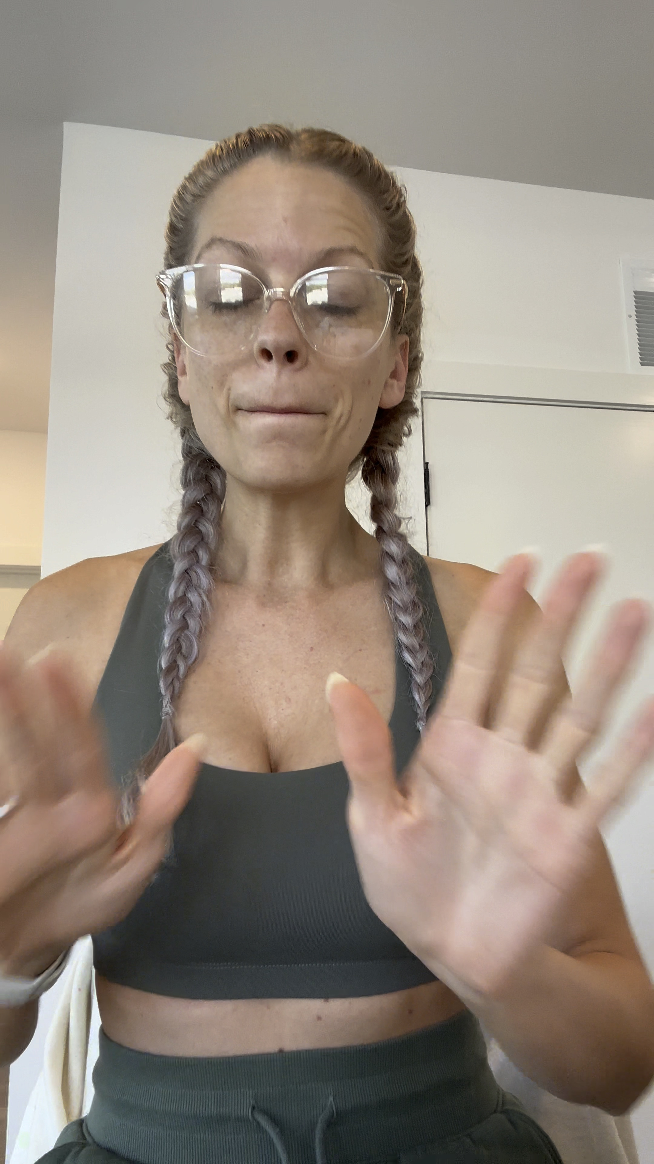 My favorite Ello half gallon water bottle now available in white at Target !

#LTKtravel #LTKfit #LTKunder50