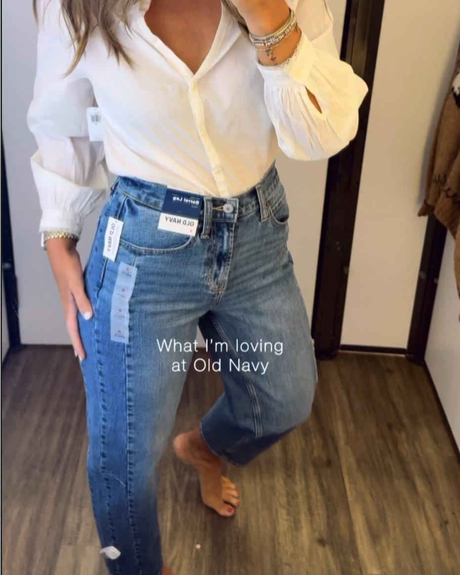 If you can wear jeans to work, I love this look!! So chic. Giving Anthro for so much less. The details are darling!!! Brought these both home with me. I’m obsessed! XS top. Runs big. 0 jeans. Size down one  