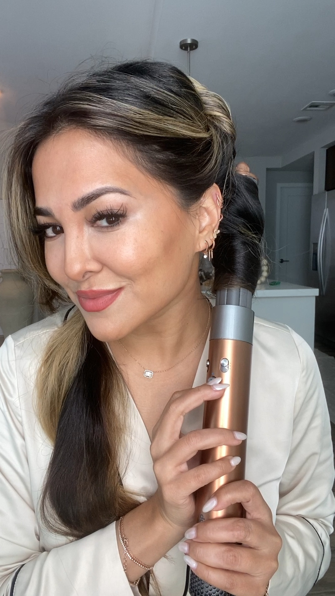 How To Get Longer Lasting Curls Using The Dyson Airwrap or Shark Flexstyle✨ #beautyhacks #grwm  

All products and tools are the exact ones I used! The pink bottle is the Redken thermal which comes in new packaging now xo

#LTKbeauty #LTKU #LTKstyletip