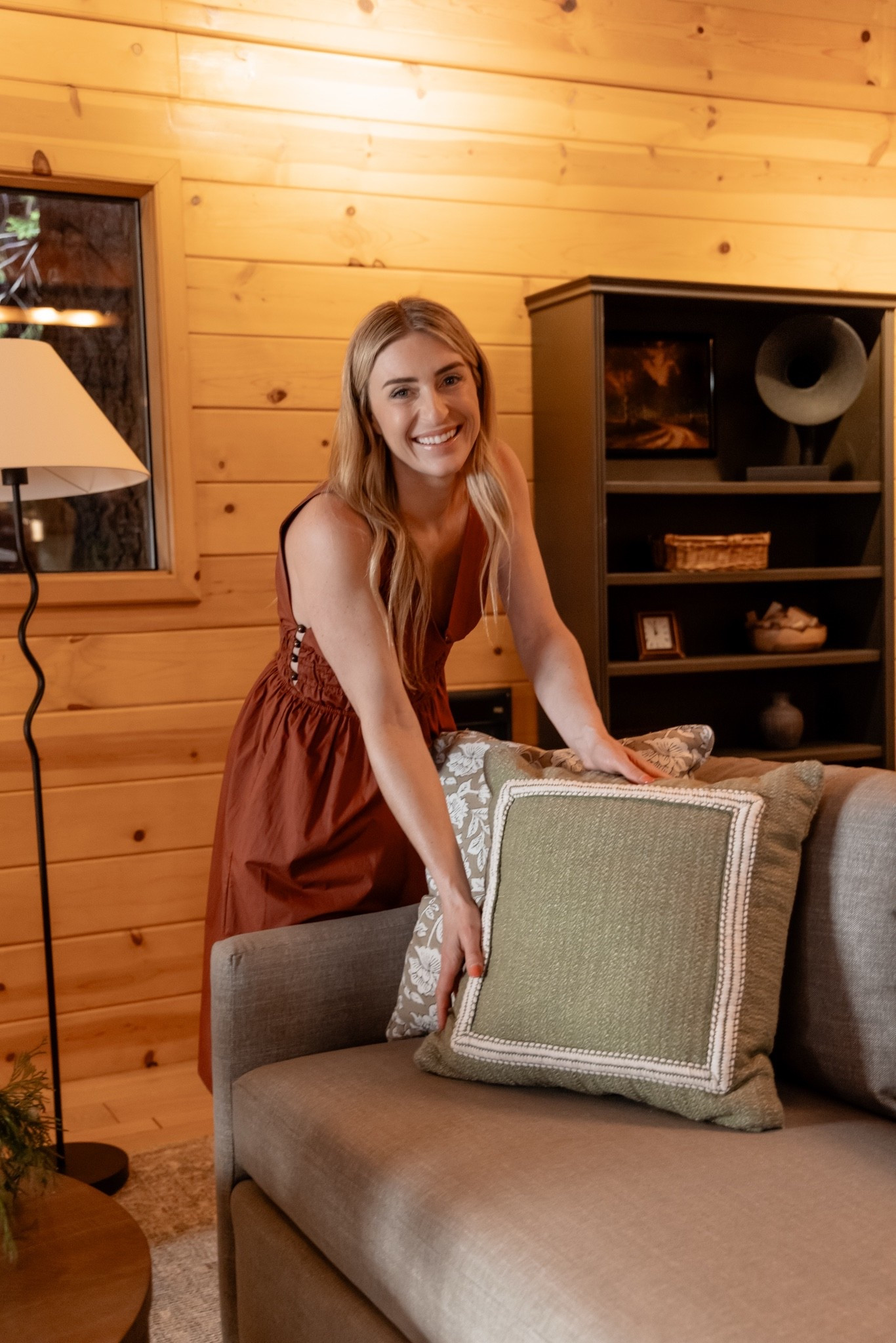 Roast My Rental
Season 1, Episode 3

#HGTV #RoastMyRental

#LTKHome #LTKdayinmylife #LTKOver40