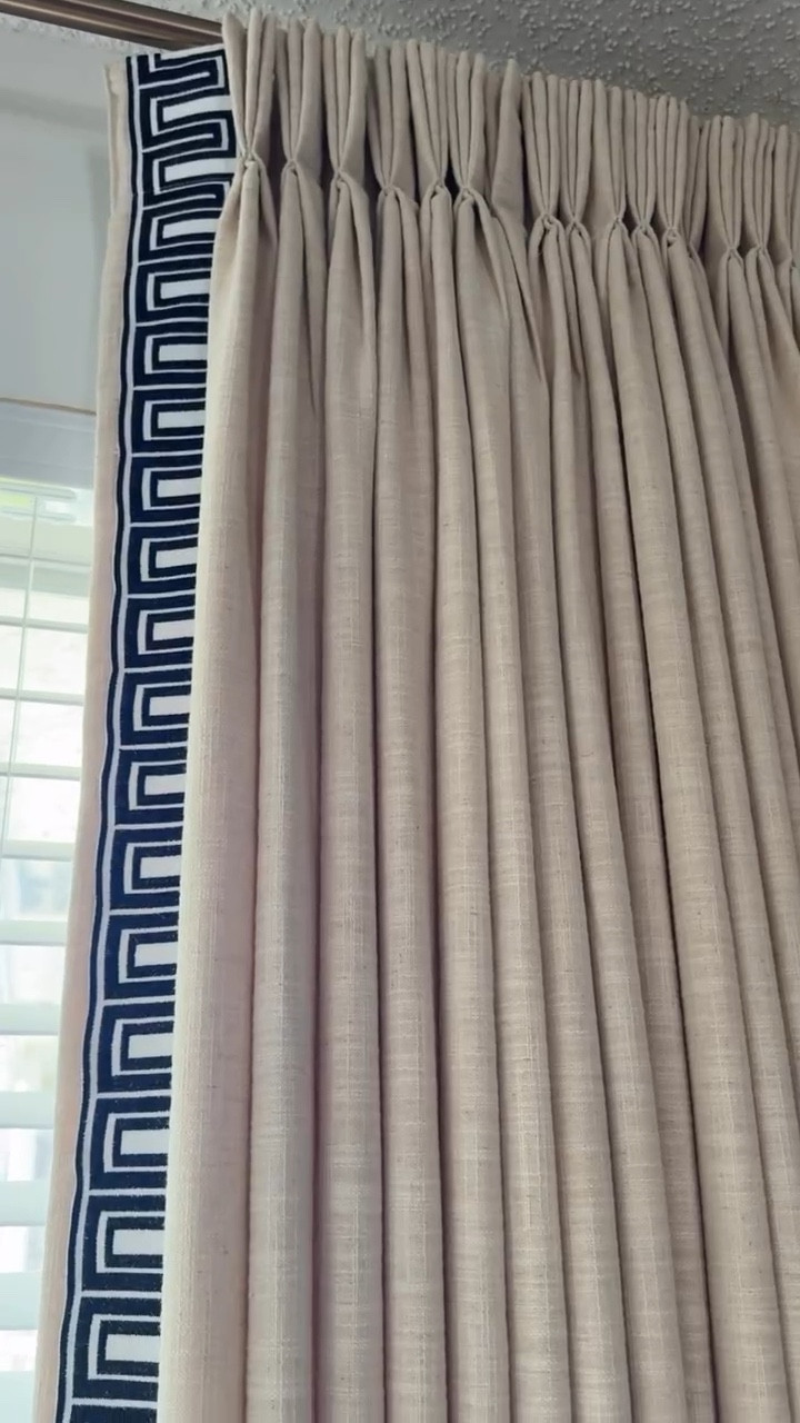 Can’t get over how gorgeous these look! 👌🏽🥰 The perfect curtains really do make all the difference.



#twopageshome #twopagescurtains #cozyhome #homedecor #pinchpleatcurtains #livingroominspo #diningroom #homeinspo #fallvibes

#LTKHome