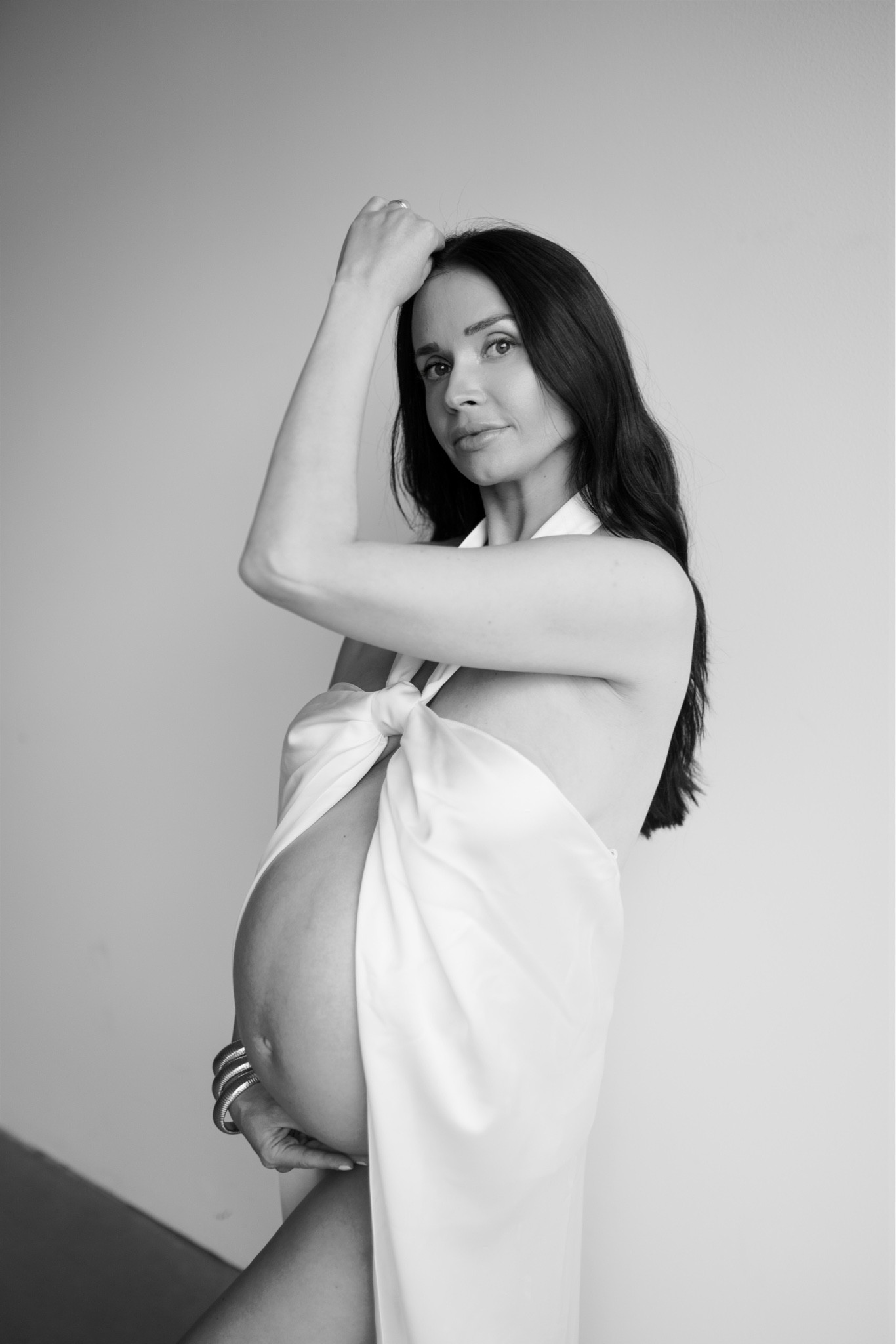 Maternity picture outfit. Maternity pics outfit. Maternity. 

#LTKfamily #LTKbump #LTKbaby