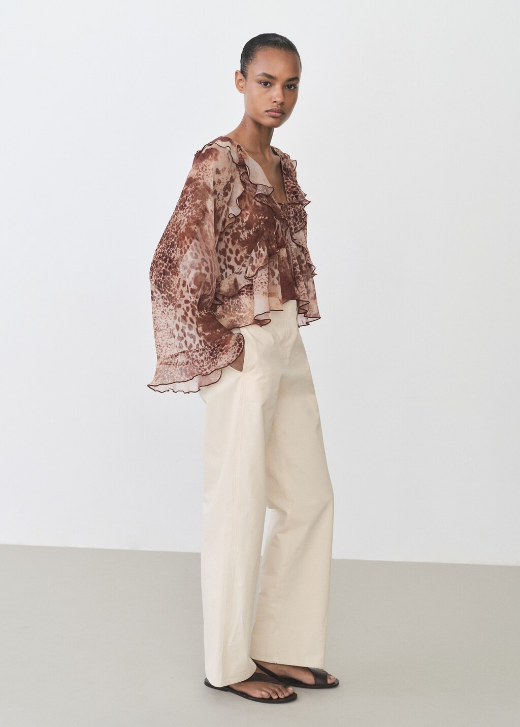 Blouse imprimée avec volants et détail nœud | Mango EU