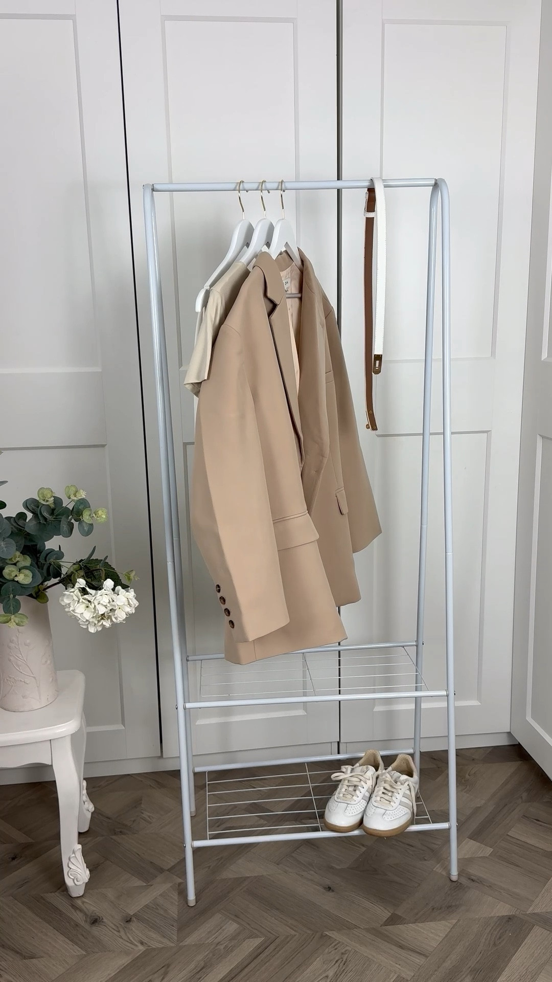 OOTD on the rail 👟

Blazer and tee are from Re Ona 

#LTKmidsize #LTKVideo