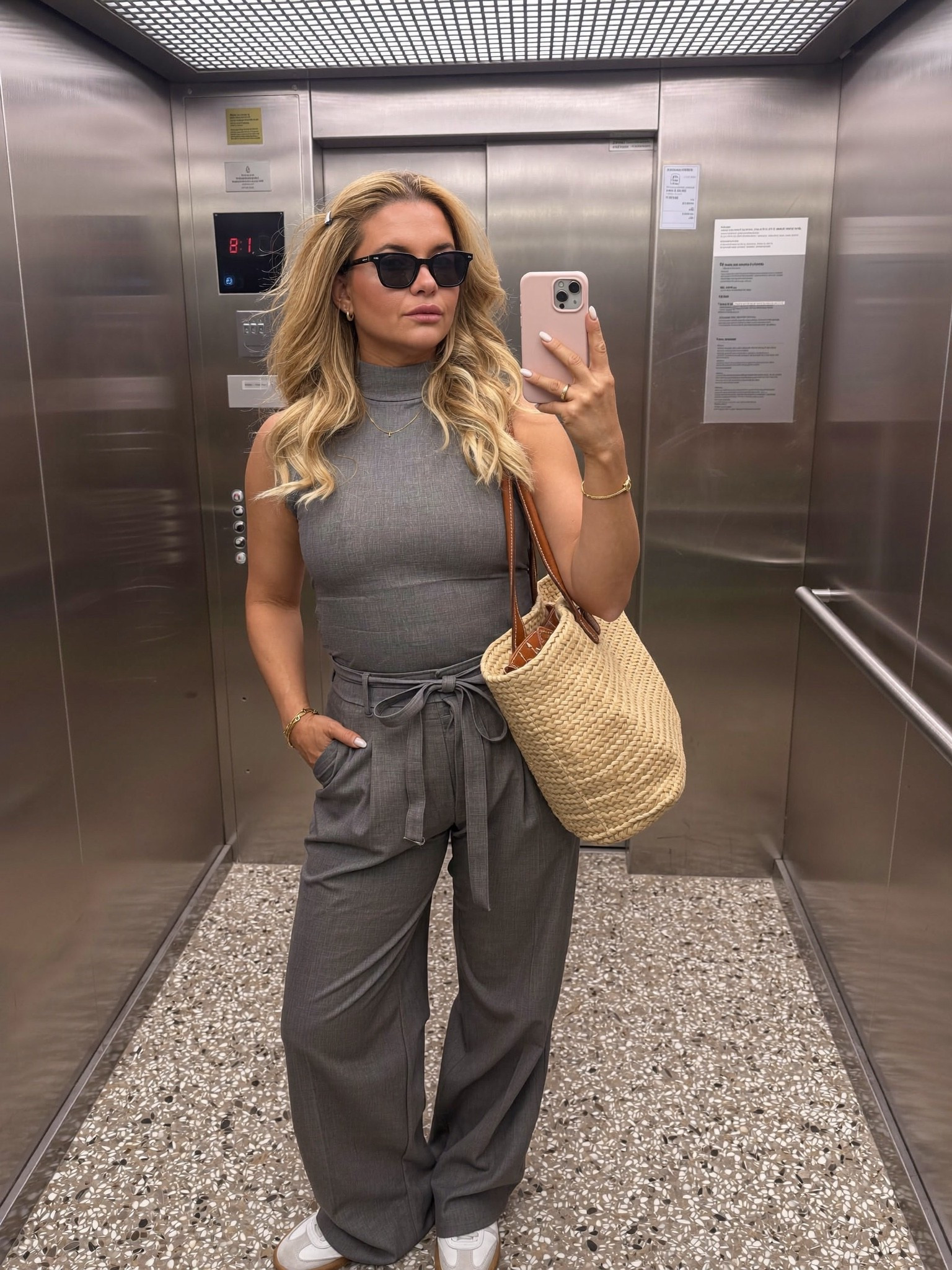 Between one appointment and the next, I managed to squeeze in a quick outfit check.
Xoxo,
Ana Randall 💗

#LTKworkwear #LTKstyletip