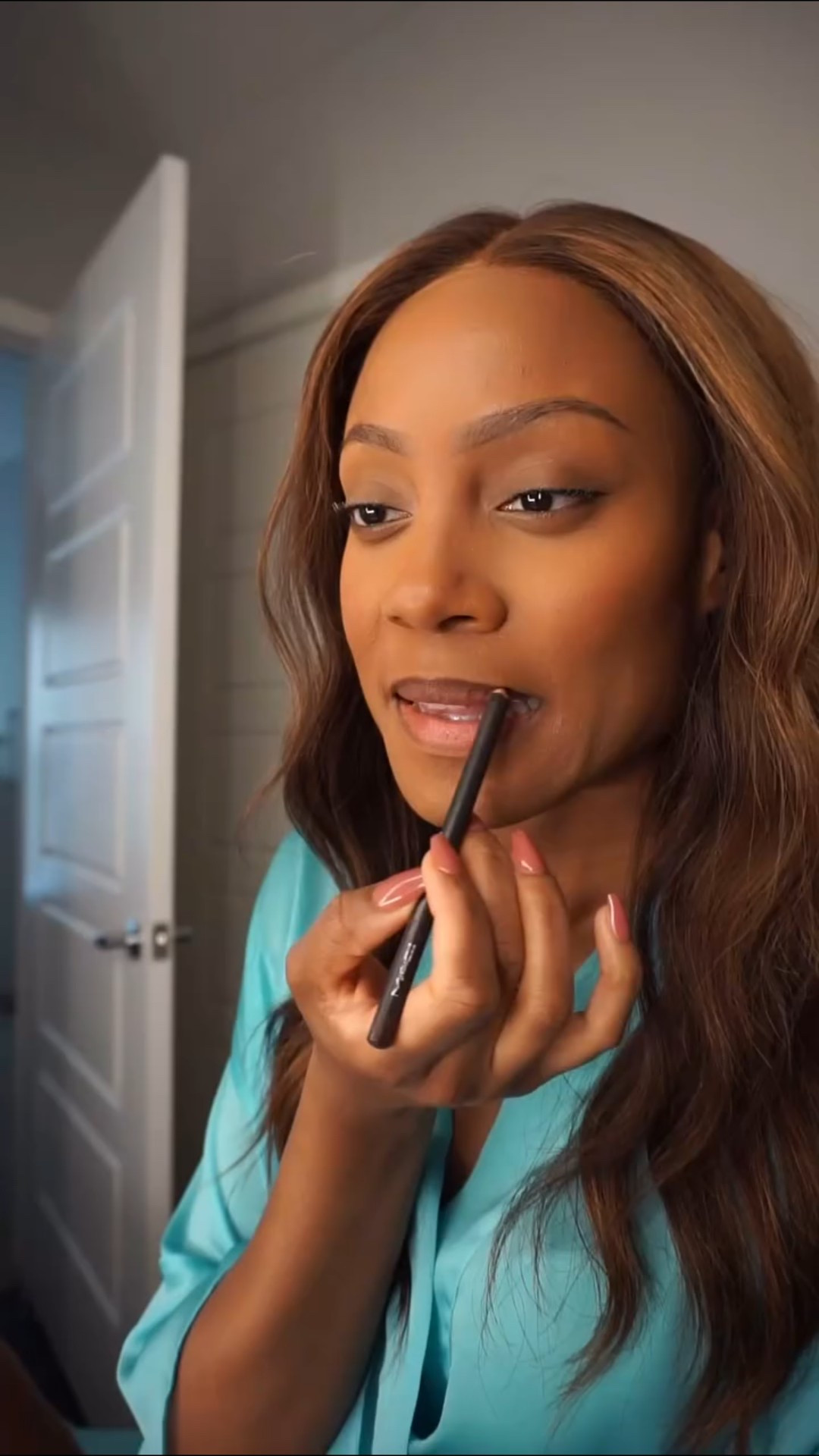 I always say this: If you don’t like getting dressed, you’re probably doing it wrong. If you’re focused on the outcome of that sharp eyeliner and not the experience of enhancing yourself, you absolutely are doing it wrong. 

Adorning yourself should be fun! It should make you feel better, and add to the bliss of life. This is one of the many joys of being a woman. Embrace it.

Find what routine works for you. Rince & repeat. 

#Styleadvice #stylist #styled
#howtostyle #ootd #grwm #grwmoutfit #grwmvideo #styleinspo #styleinspiration #styleblogger #style #styleoftheday #styleover40 #styleover30 #styleblog #outfitinspiration #dallasinfluencer #dallasstyle #dallasstylist #dallascontentcreator #dallasfashionblogger #dallascreator #texascontentcreator