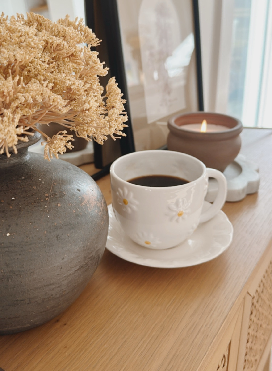 Daisy spring mug 🌼  (plate in not included)

#LTKHome #LTKSeasonal