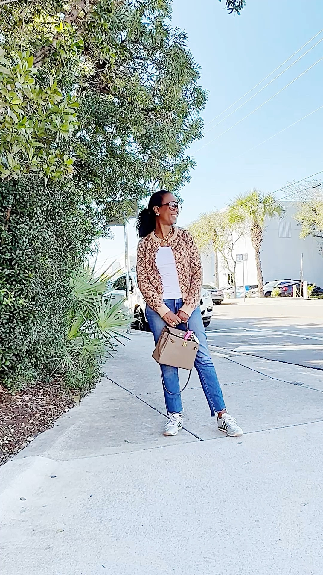 Easy weekend brunch outfit.

#LTKootd #LTKgrwm #LTKdayinmylife